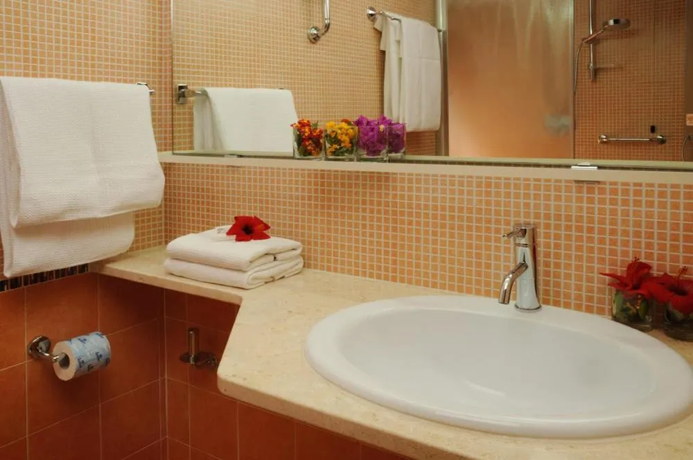 Bathroom in Hotel Oasis