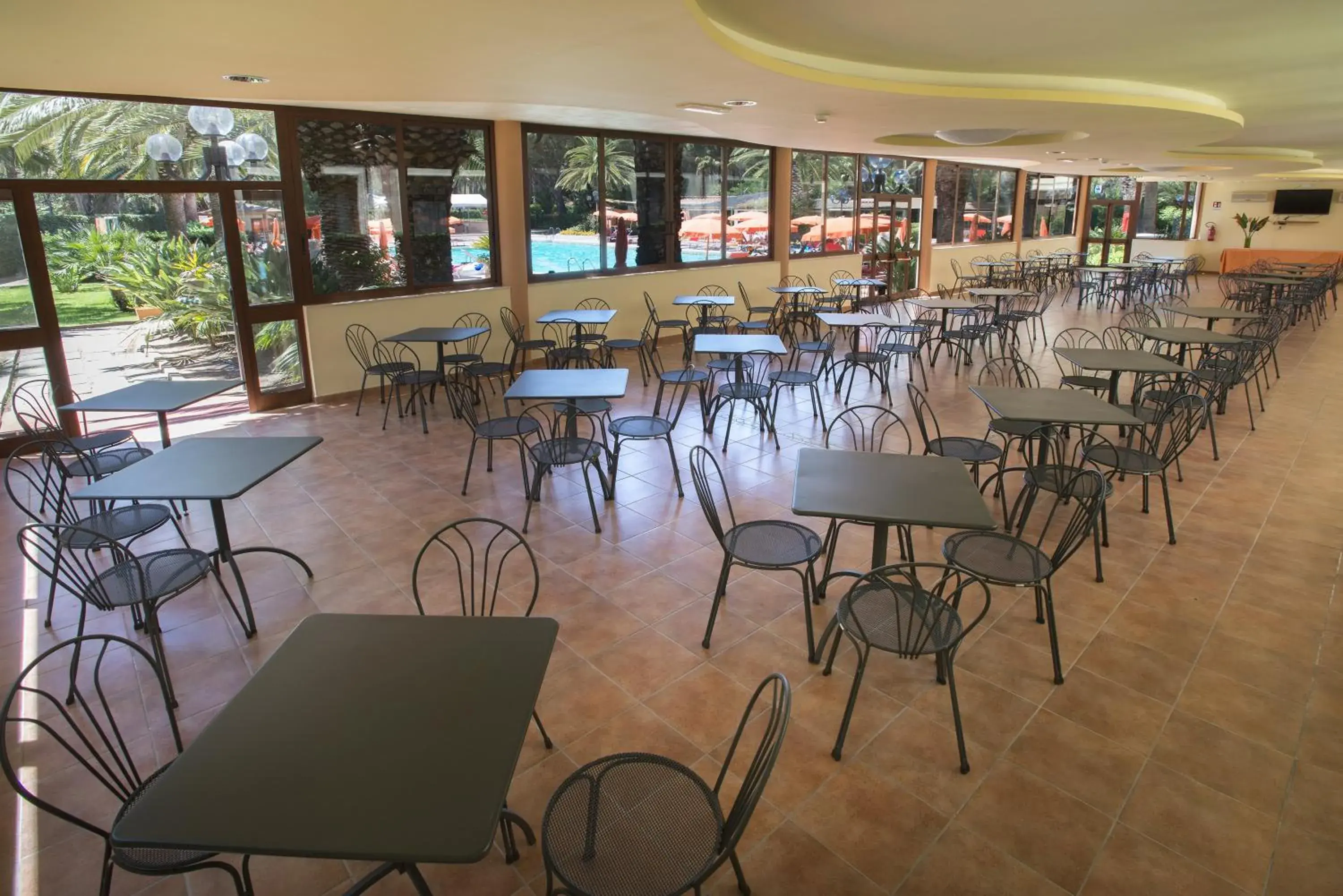 Lobby or reception in Hotel Oasis Lobby or reception in Hotel Oasis