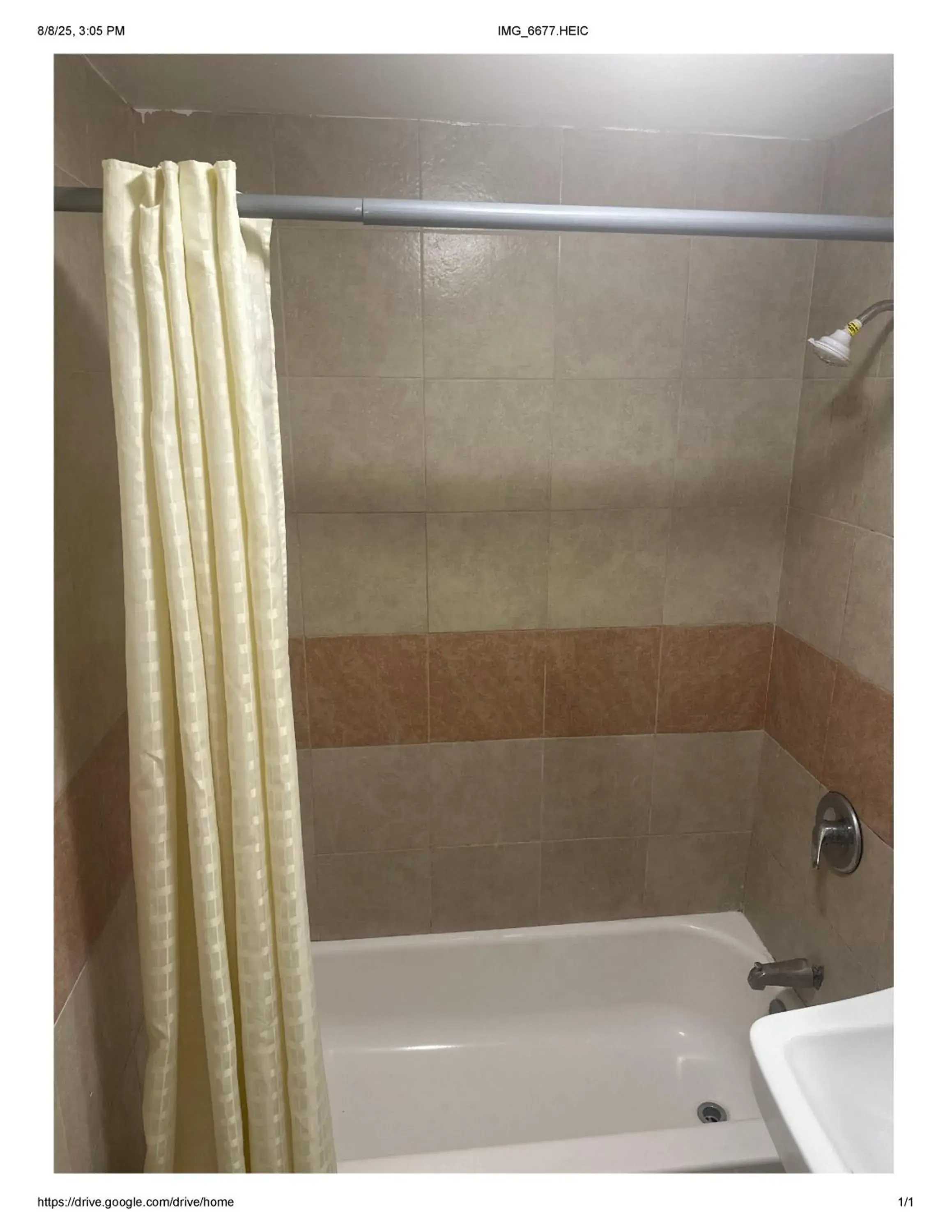 Bathroom in Roxy Hotel Bathroom in Roxy Hotel