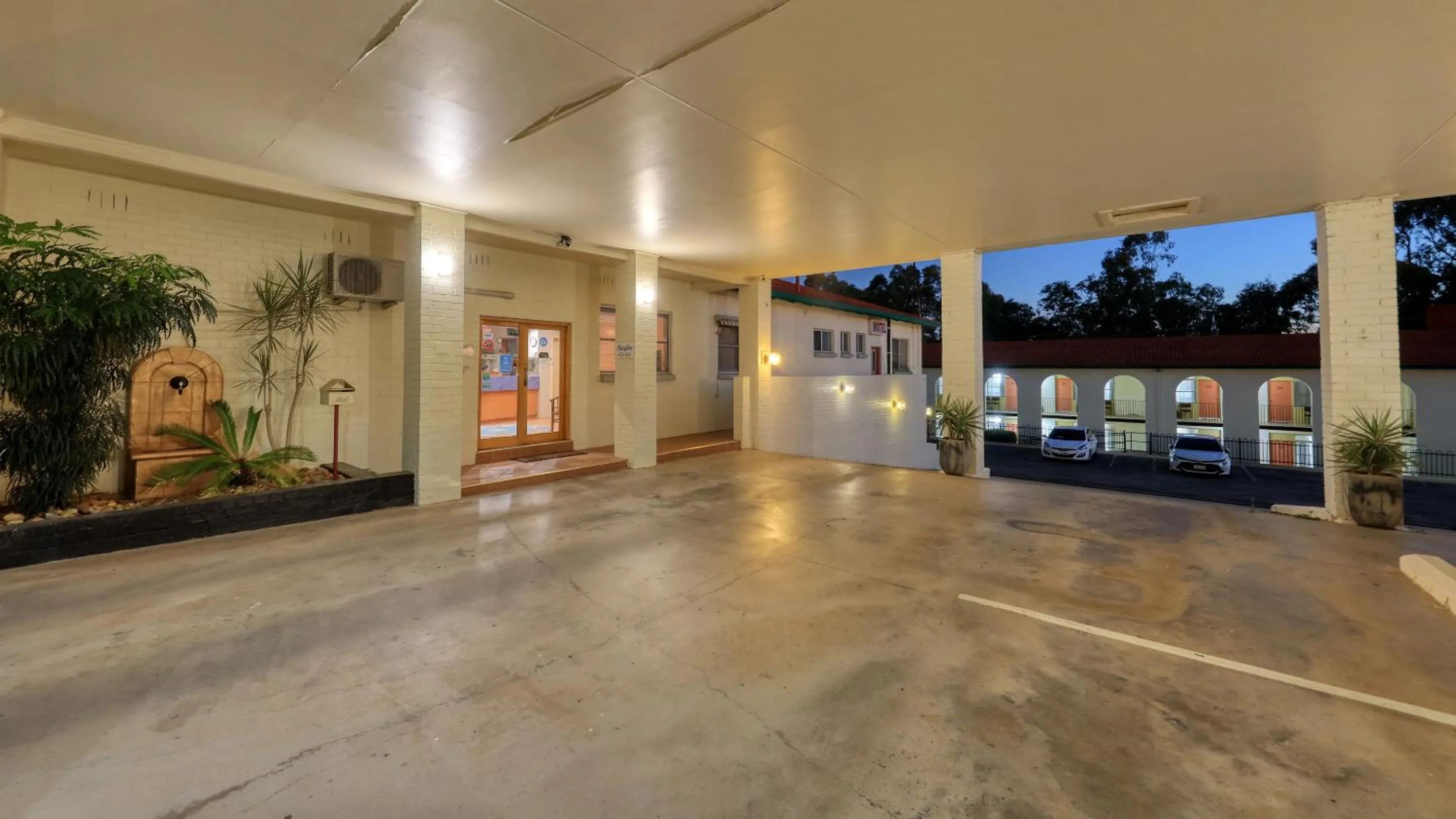 Bishops Lodge Narrandera