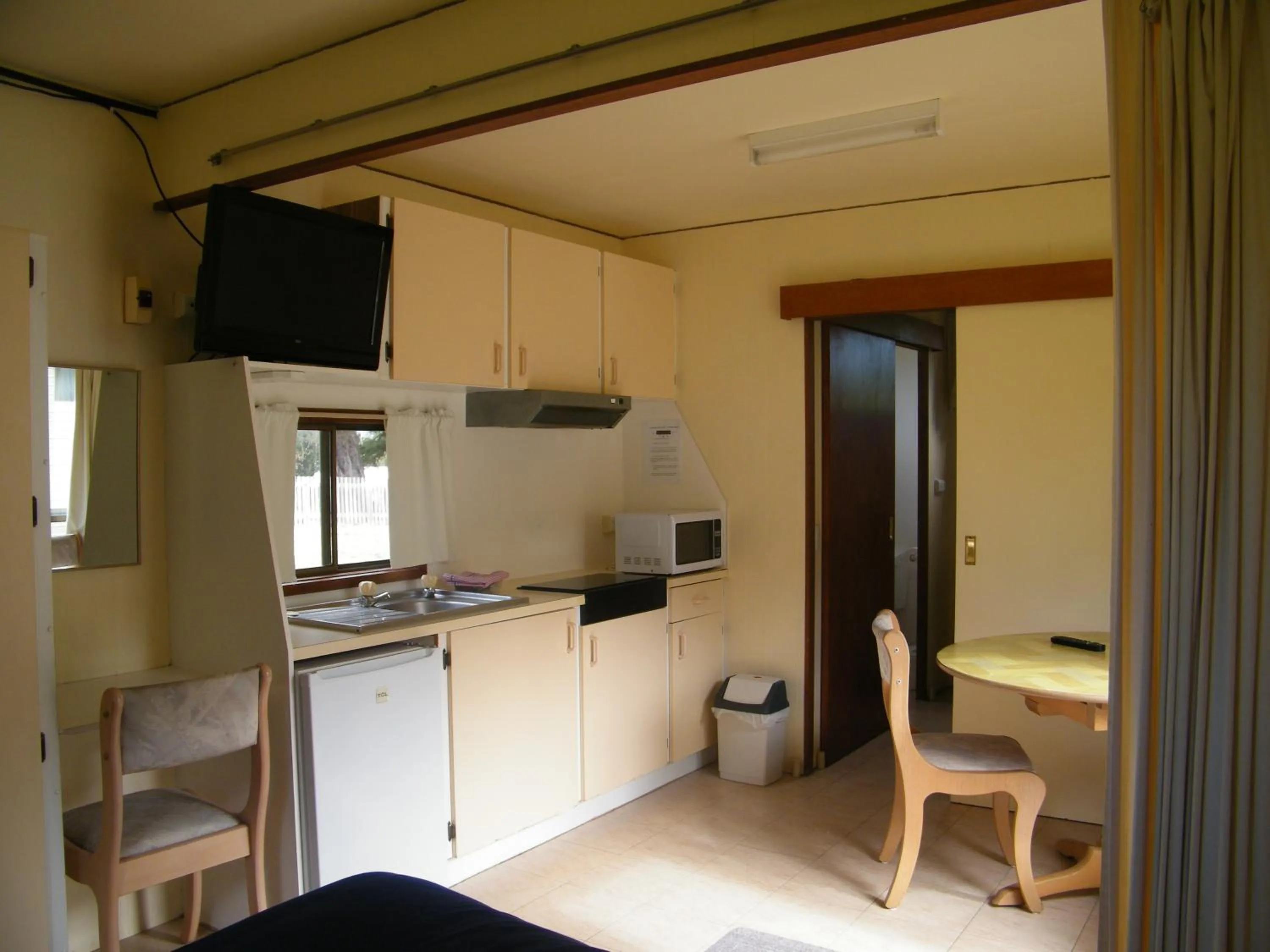 Kitchen or kitchenette in Bega Caravan Park
