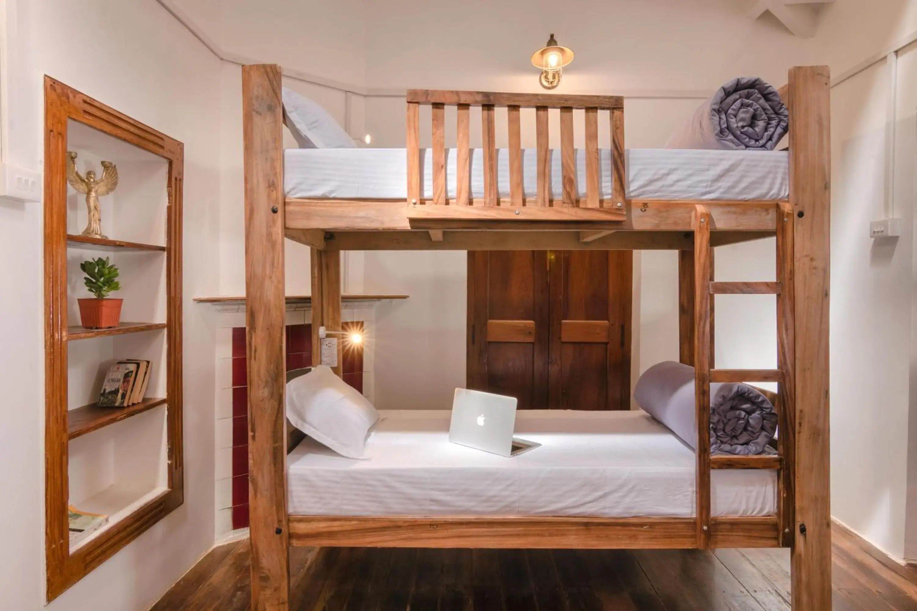 Mountain view, Bed in Zostel Ooty Mountain view, Bed in Zostel Ooty