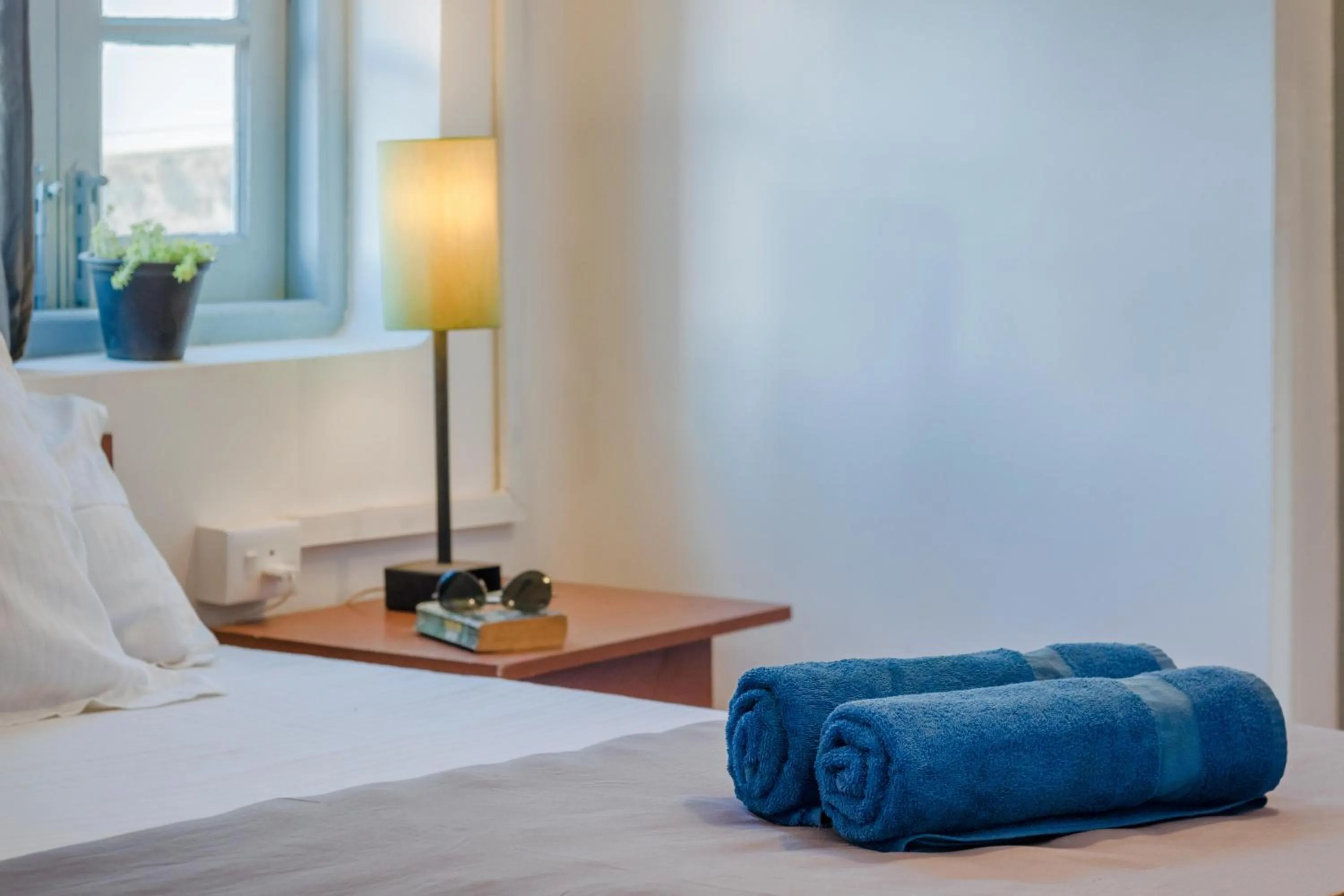 Bedroom, Bed in Zostel Ooty