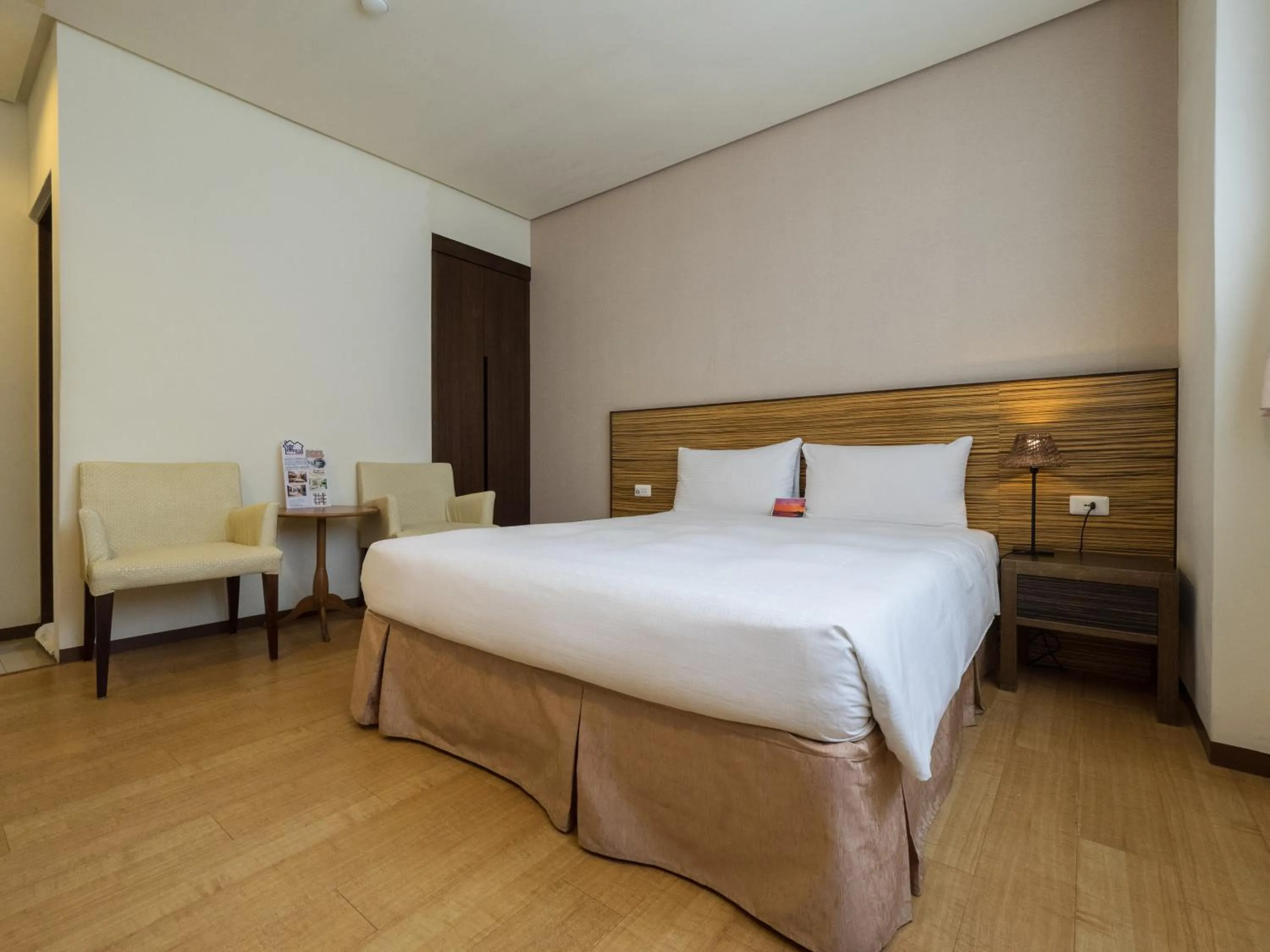 bunk bed, Bed in LoveSea 126 Beach Inn