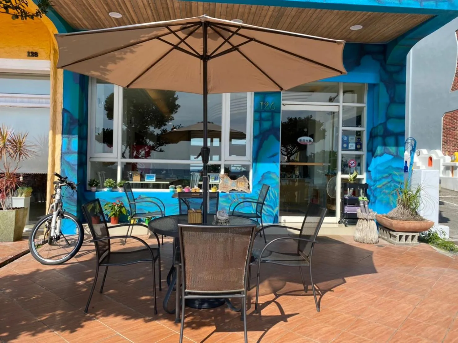 Patio in LoveSea 126 Beach Inn