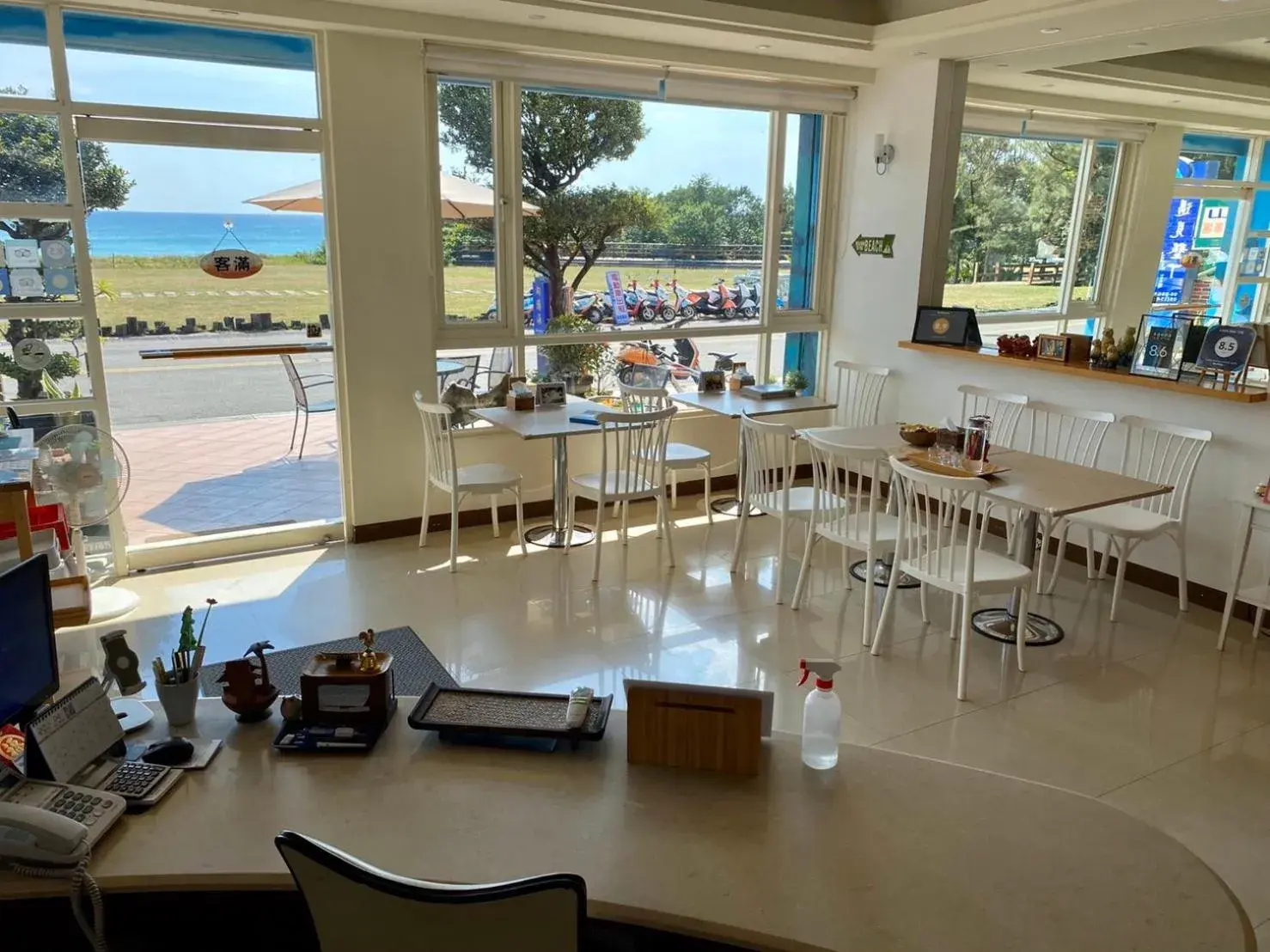 Lobby or reception in LoveSea 126 Beach Inn Lobby or reception in LoveSea 126 Beach Inn