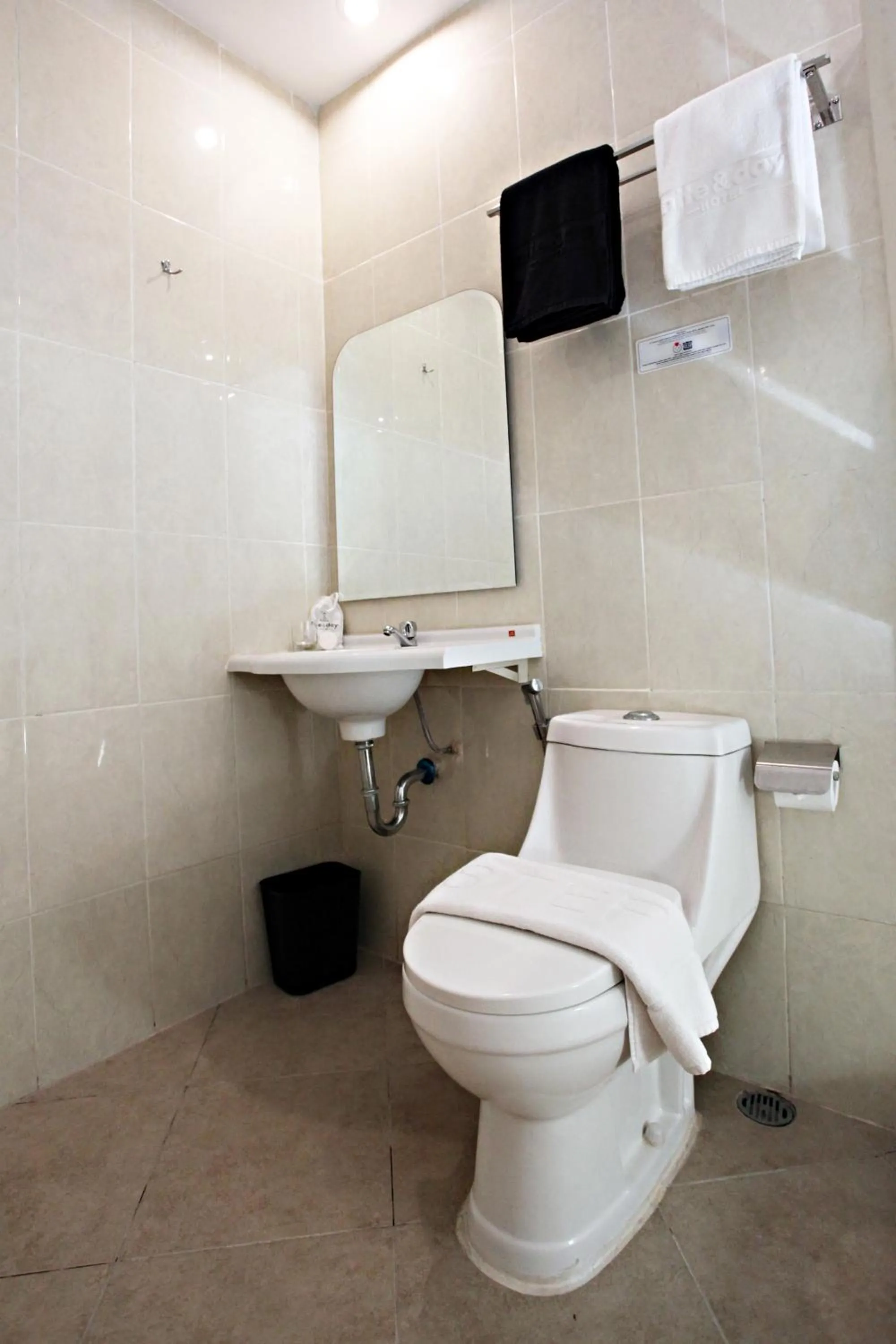 Toilet in Nite & Day Surabaya - Gunungsari