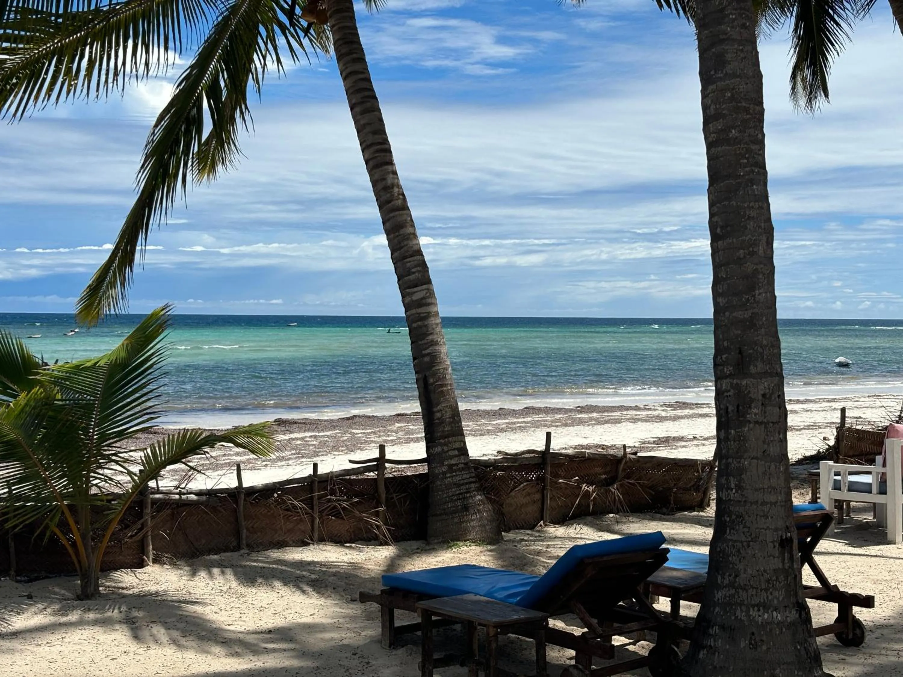 Day in Sawa Sawa Beach House