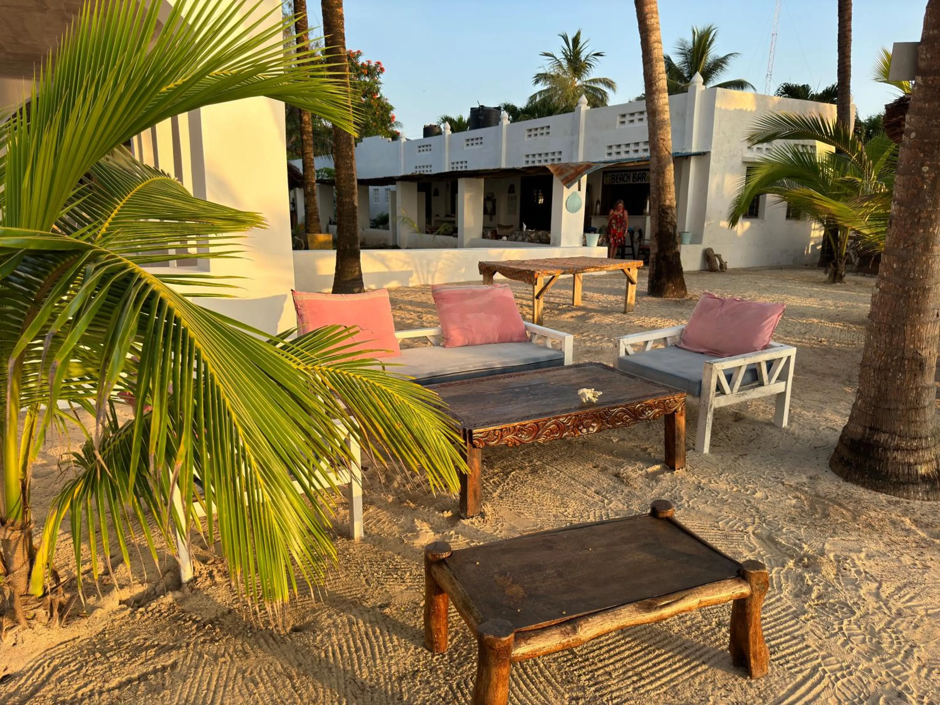 Restaurant/places to eat in Sawa Sawa Beach House