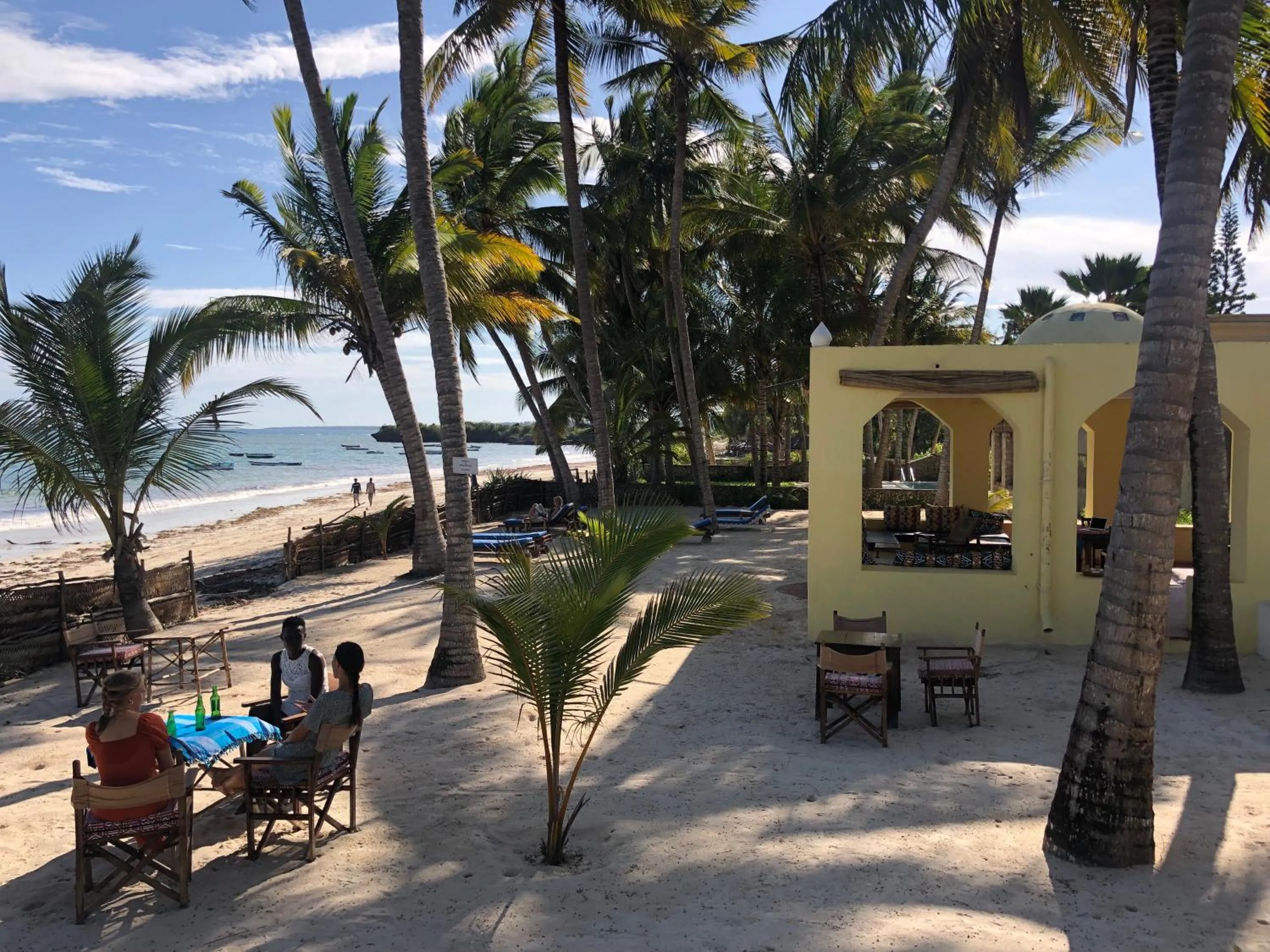Beach in Sawa Sawa Beach House