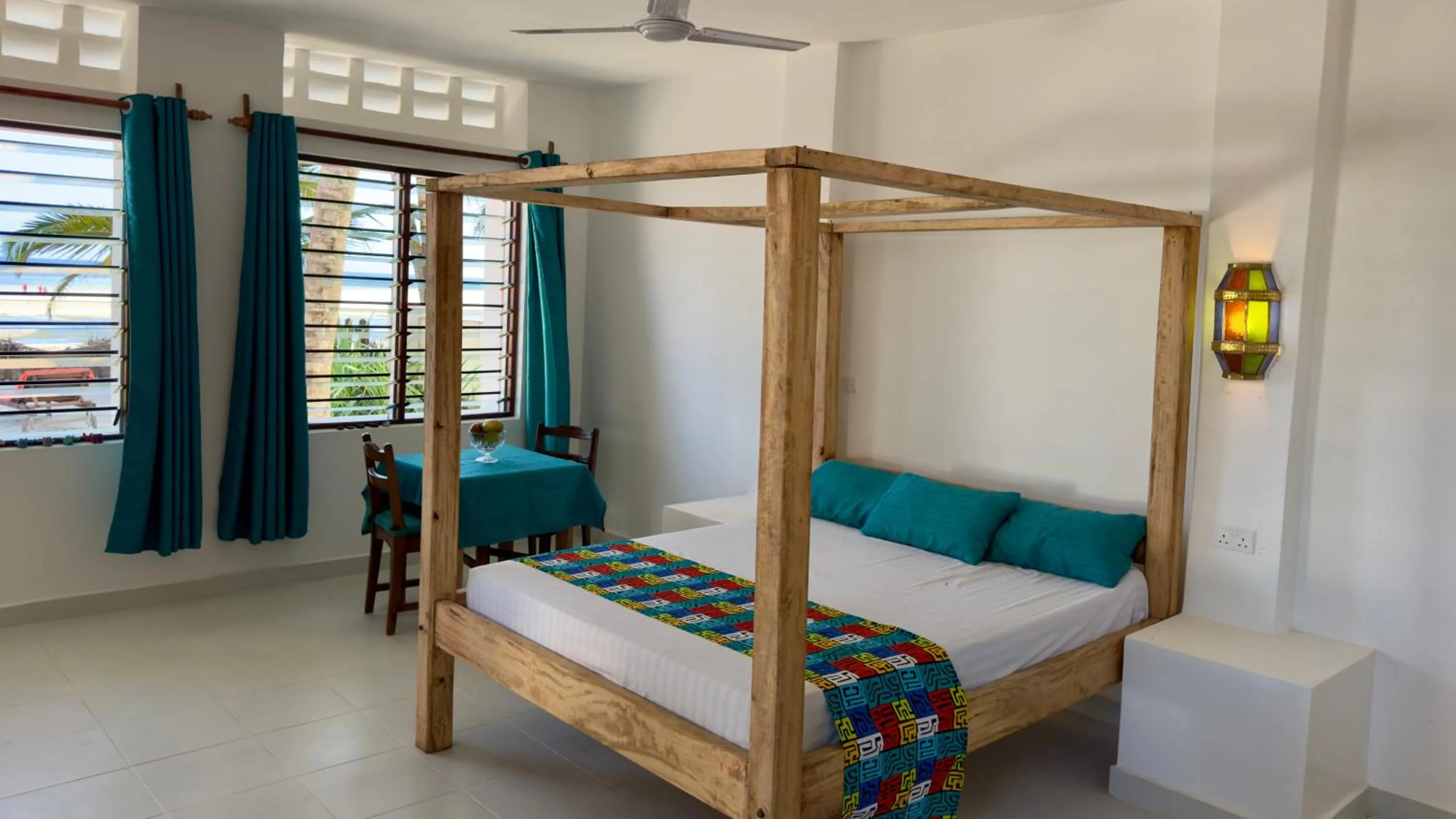 Photo of the whole room, Bed in Sawa Sawa Beach House