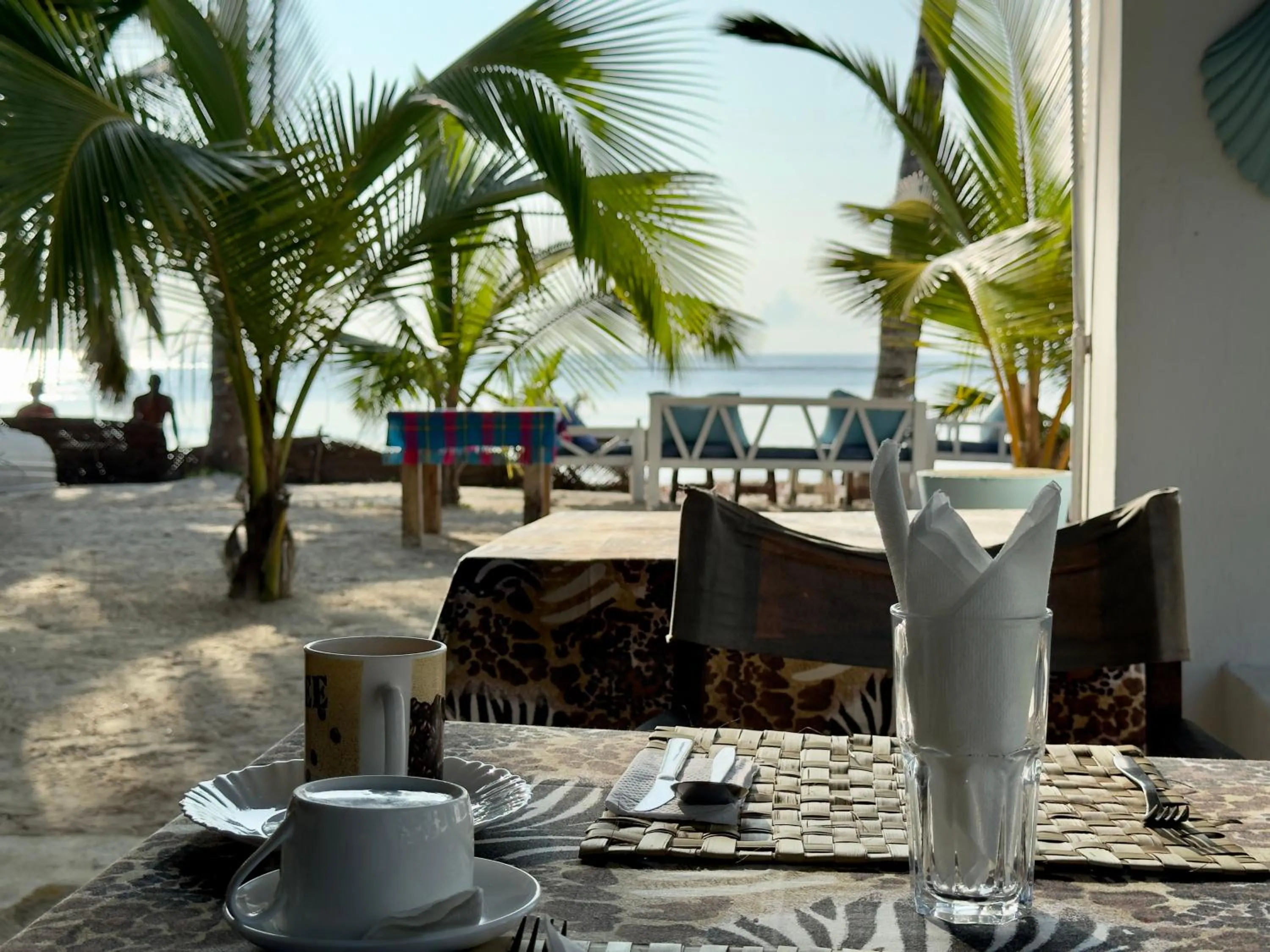 Restaurant/places to eat in Sawa Sawa Beach House