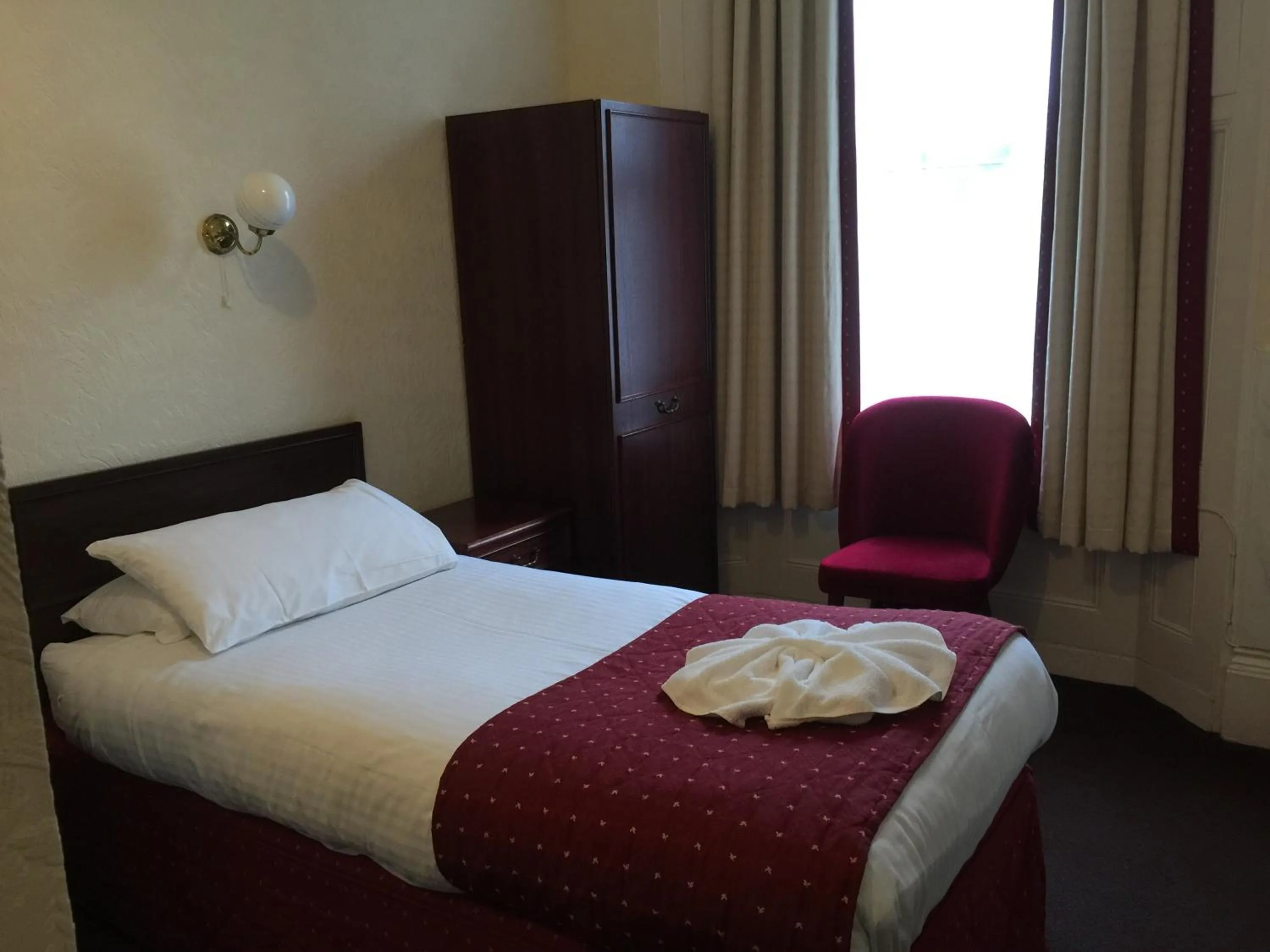 Bedroom in Seascape Hotel