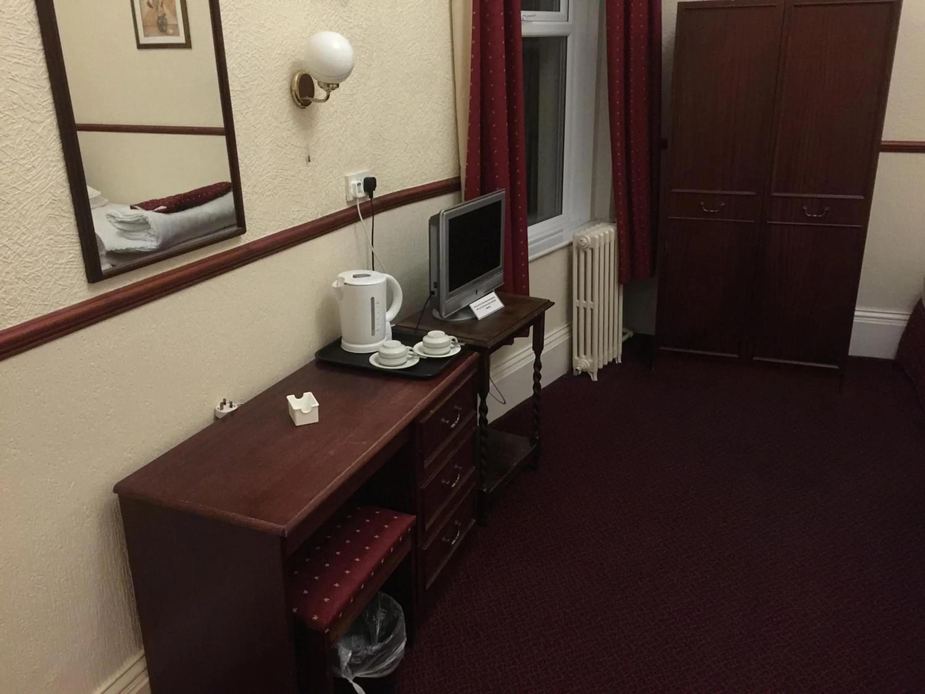 Bedroom in Seascape Hotel