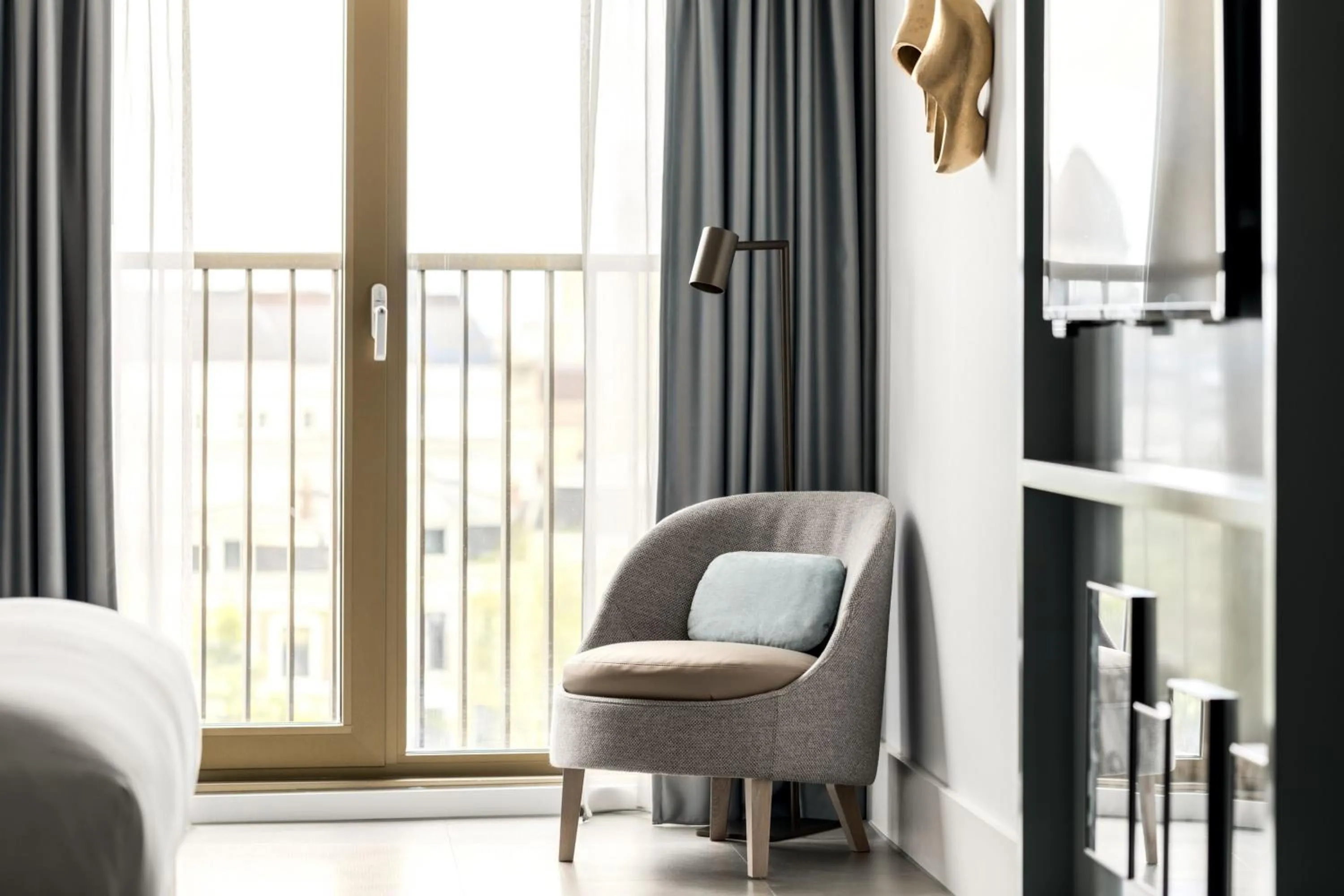 Photo of the whole room in Amsterdam Marriott Hotel