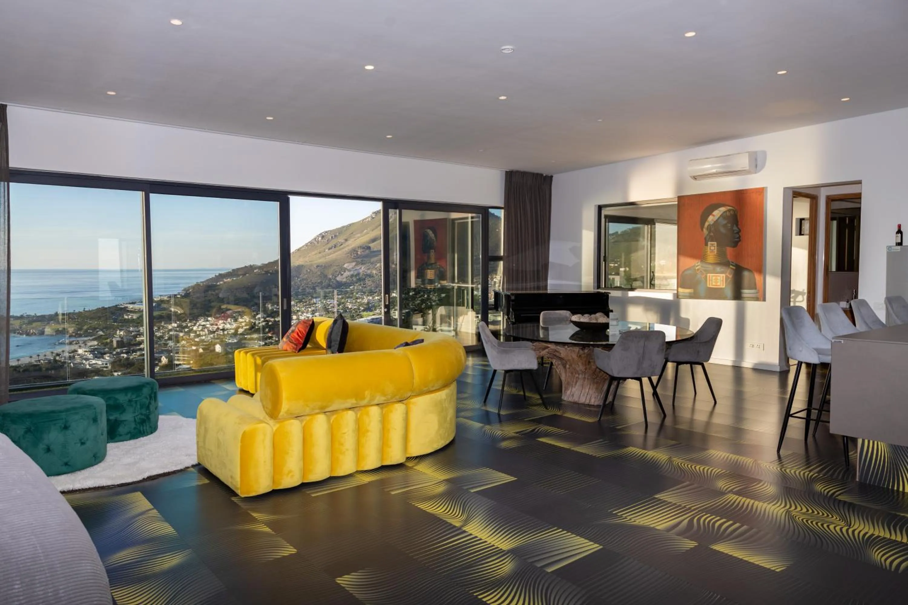 Living room in Sea Star Rocks Boutique Hotel