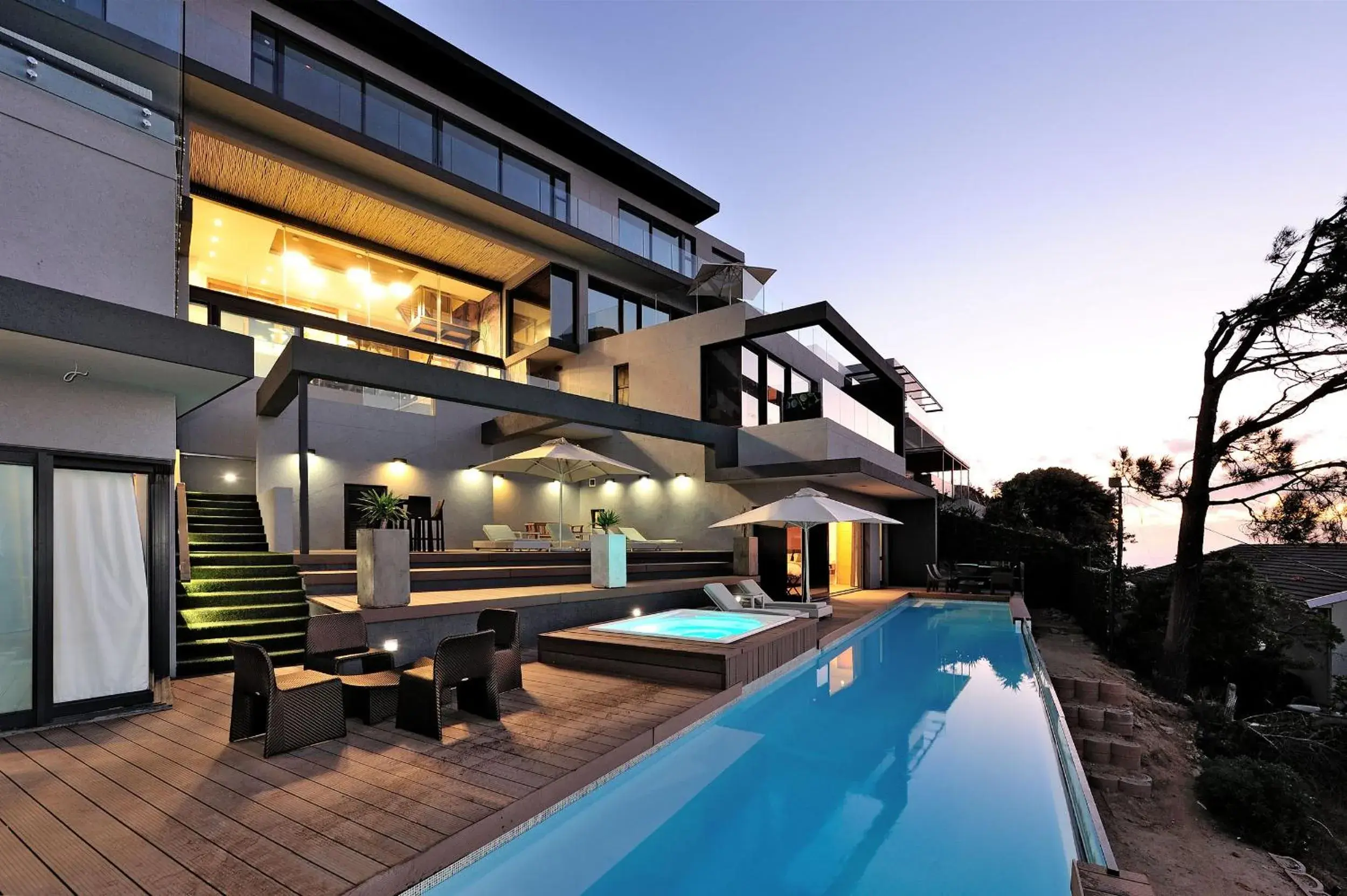 Pool view in Sea Star Rocks Boutique Hotel Pool view in Sea Star Rocks Boutique Hotel