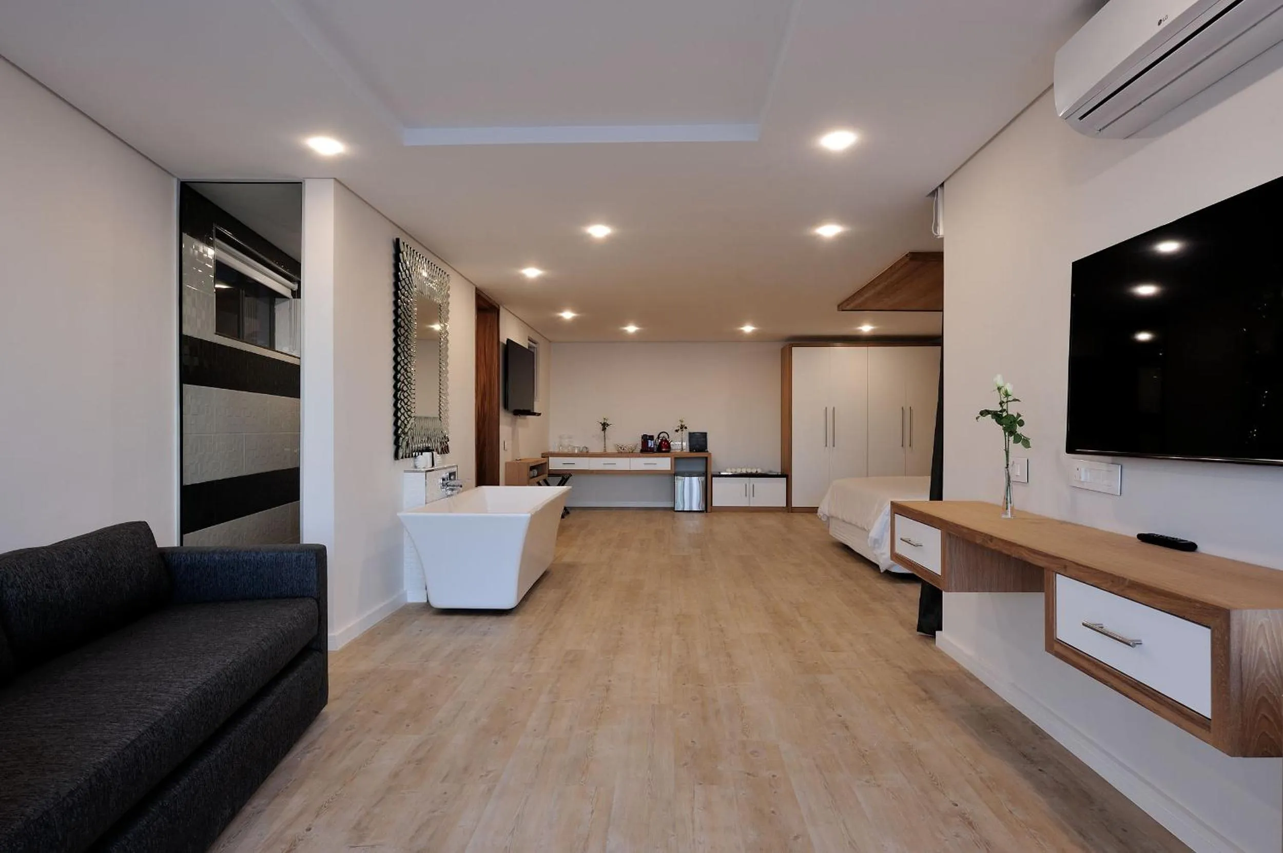 Bedroom in Sea Star Rocks Boutique Hotel