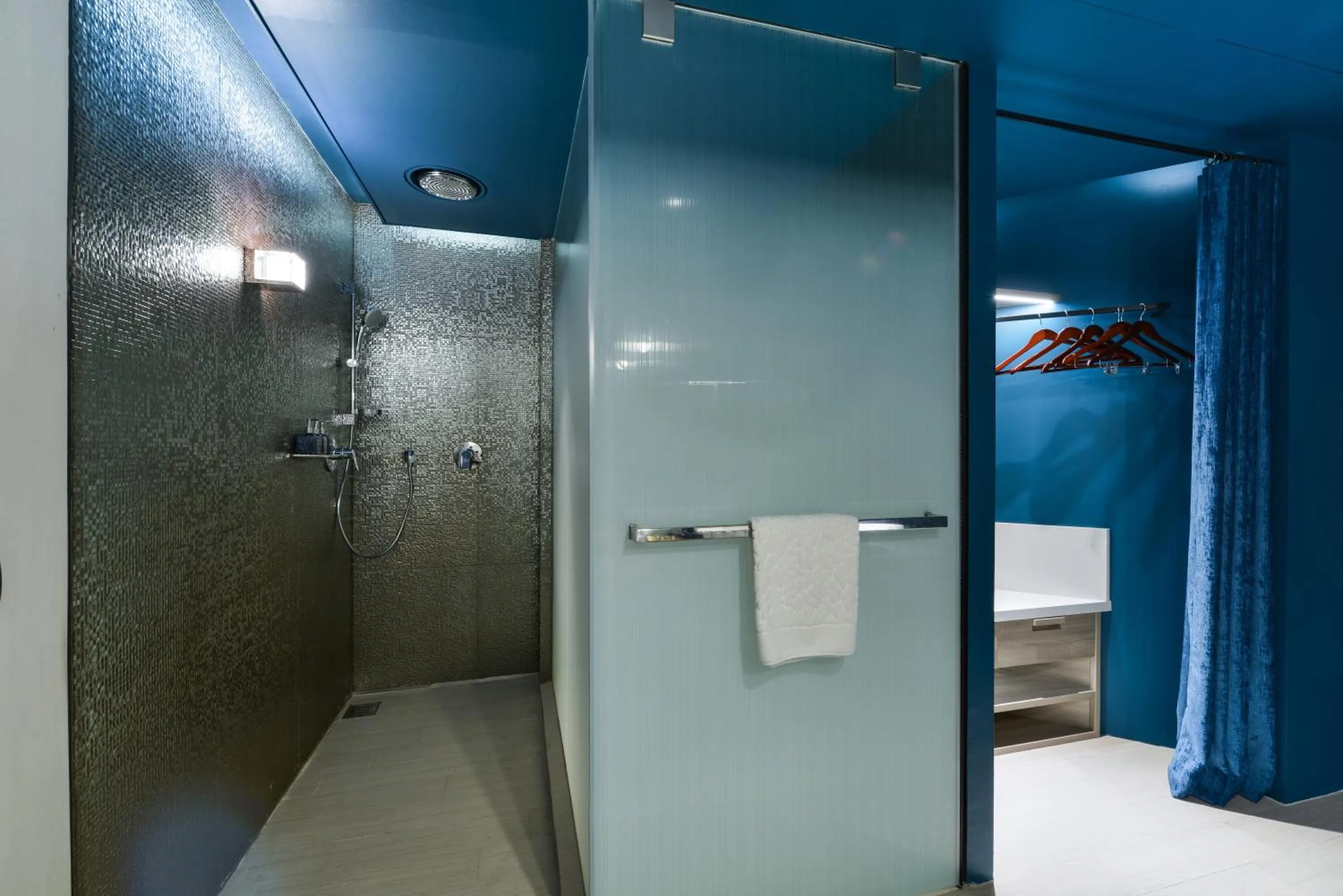 Shower in Veranda Resort Pattaya - MGallery Collection, Accor Hotel