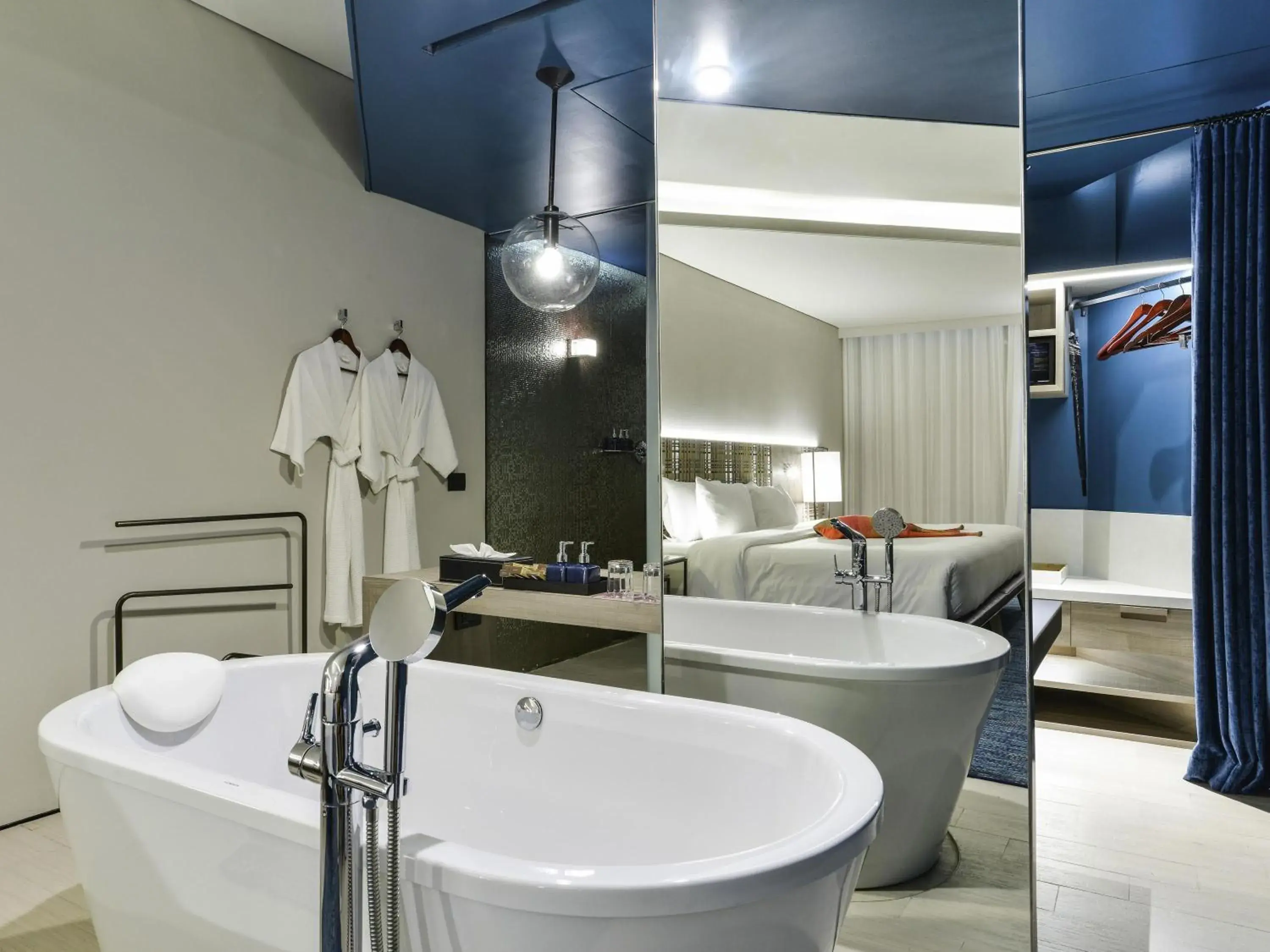 Bedroom, Bed in Veranda Resort Pattaya - MGallery Collection, Accor Hotel Bedroom, Bed in Veranda Resort Pattaya - MGallery Collection, Accor Hotel