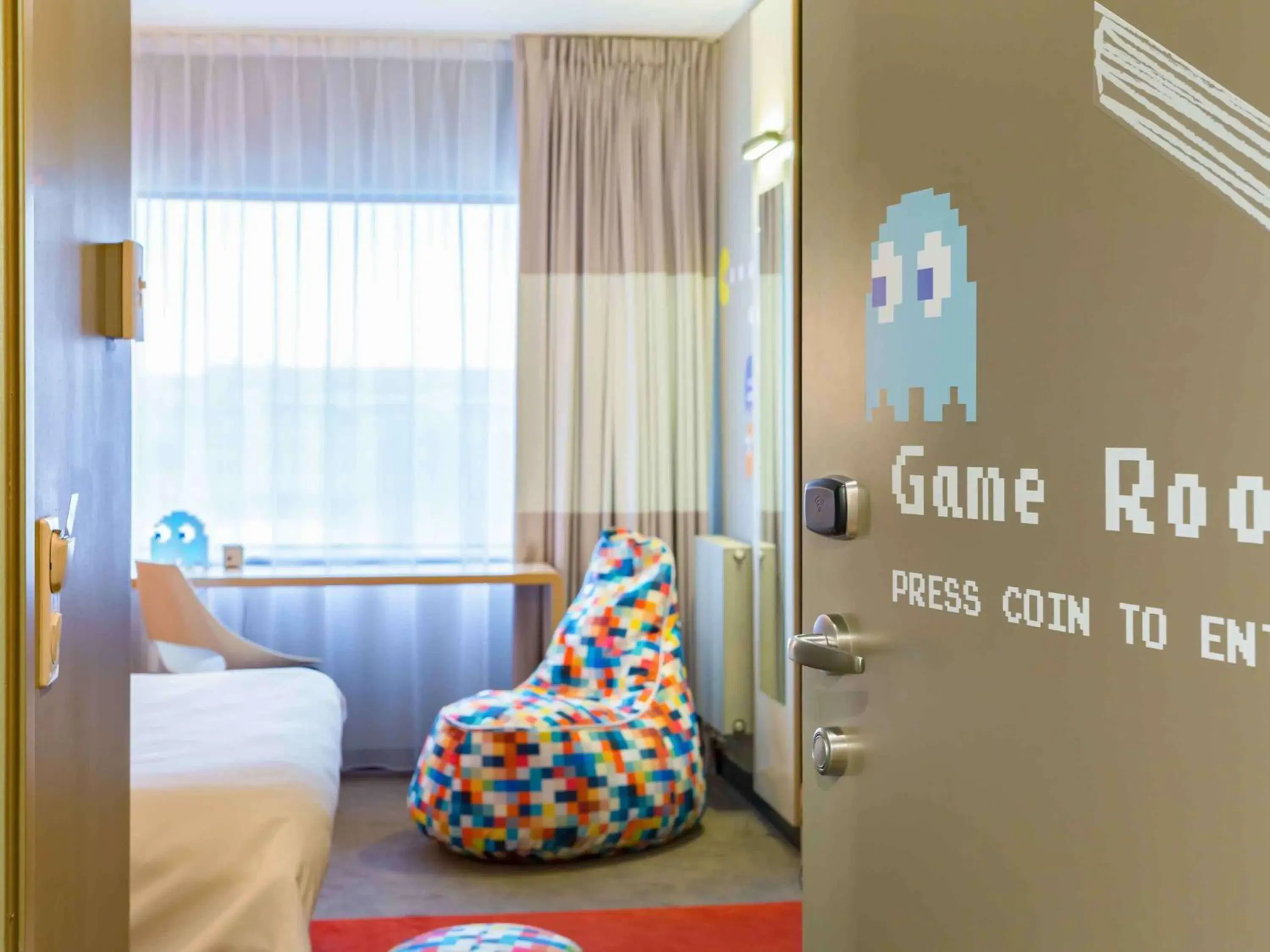 Photo of the whole room, Bed in Ibis Wroclaw Centrum Photo of the whole room, Bed in Ibis Wroclaw Centrum