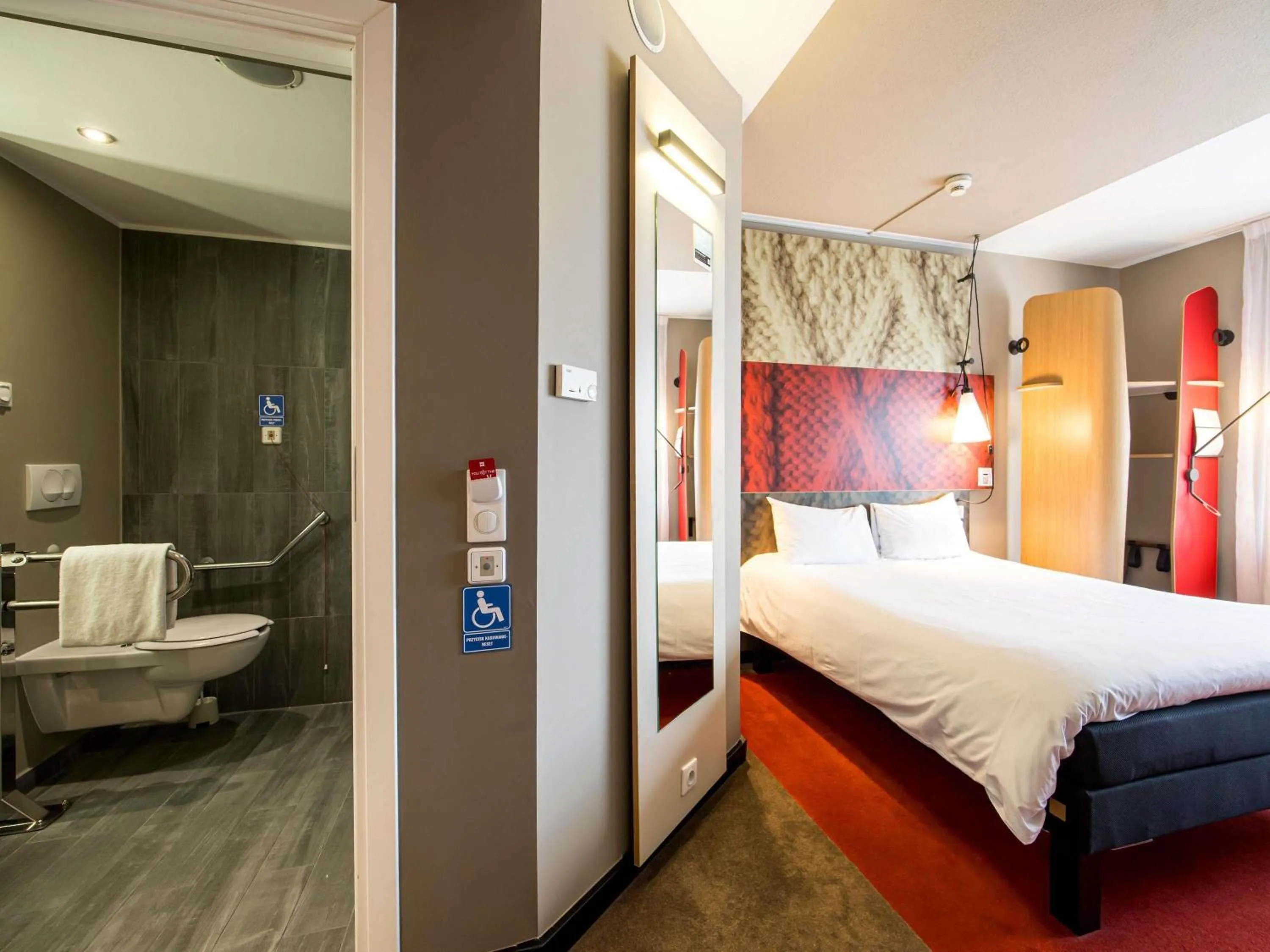 Bedroom, Bed in Ibis Wroclaw Centrum