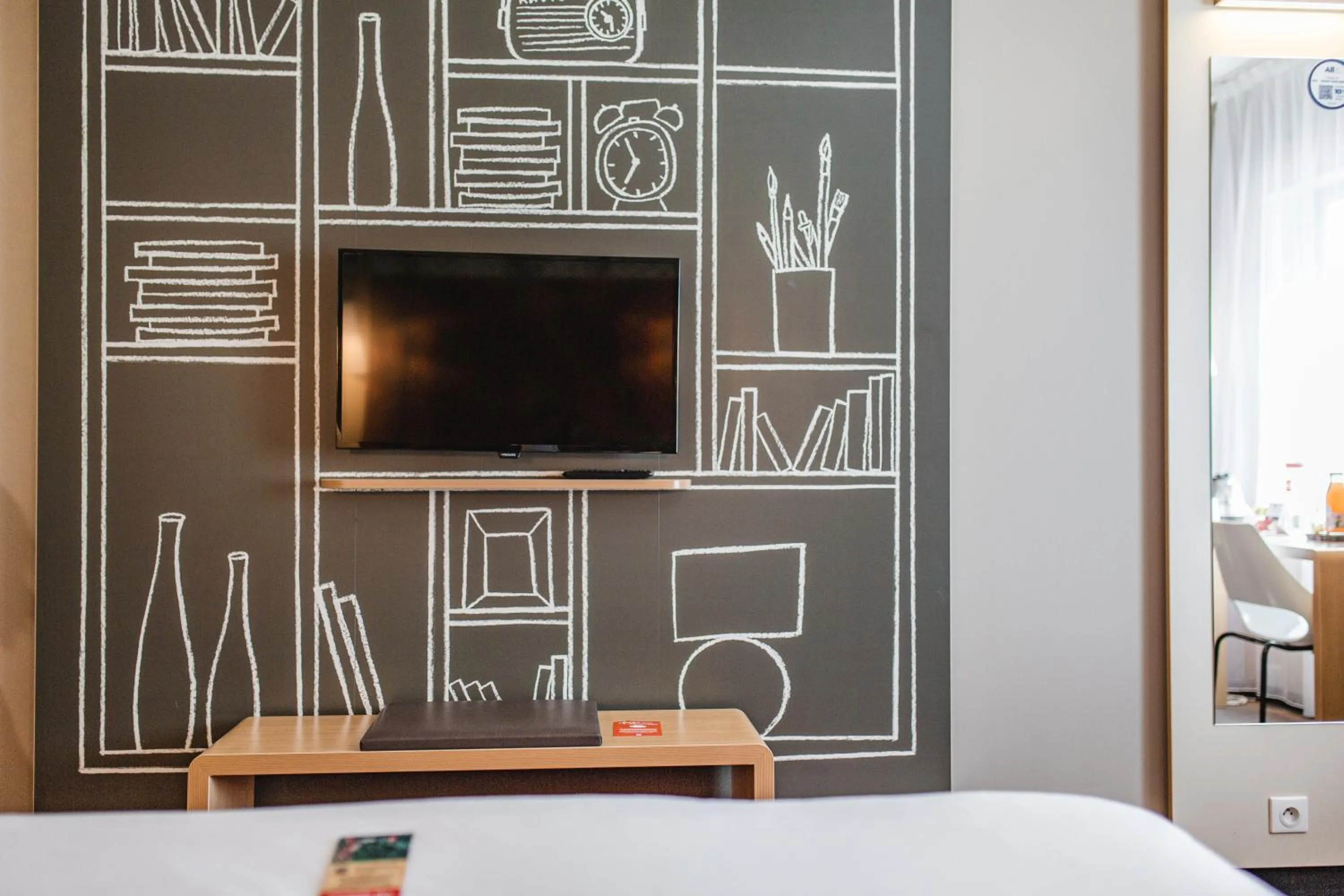 TV and multimedia, Bed in Ibis Wroclaw Centrum