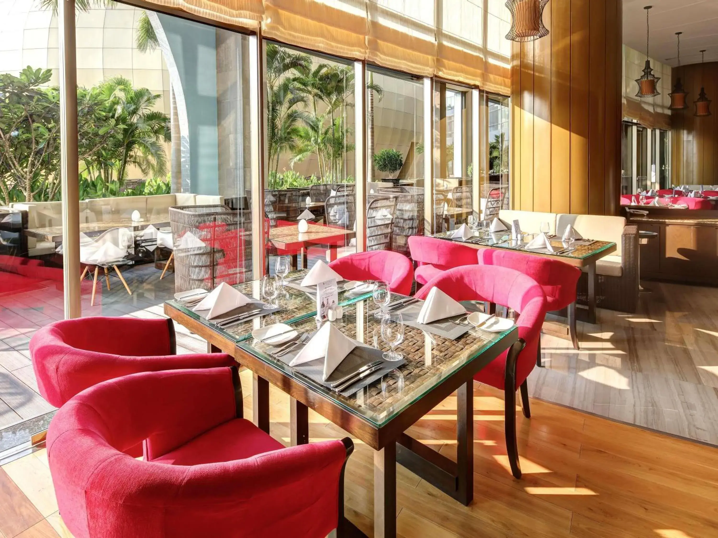 Restaurant/places to eat in Pullman Vung Tau Restaurant/places to eat in Pullman Vung Tau