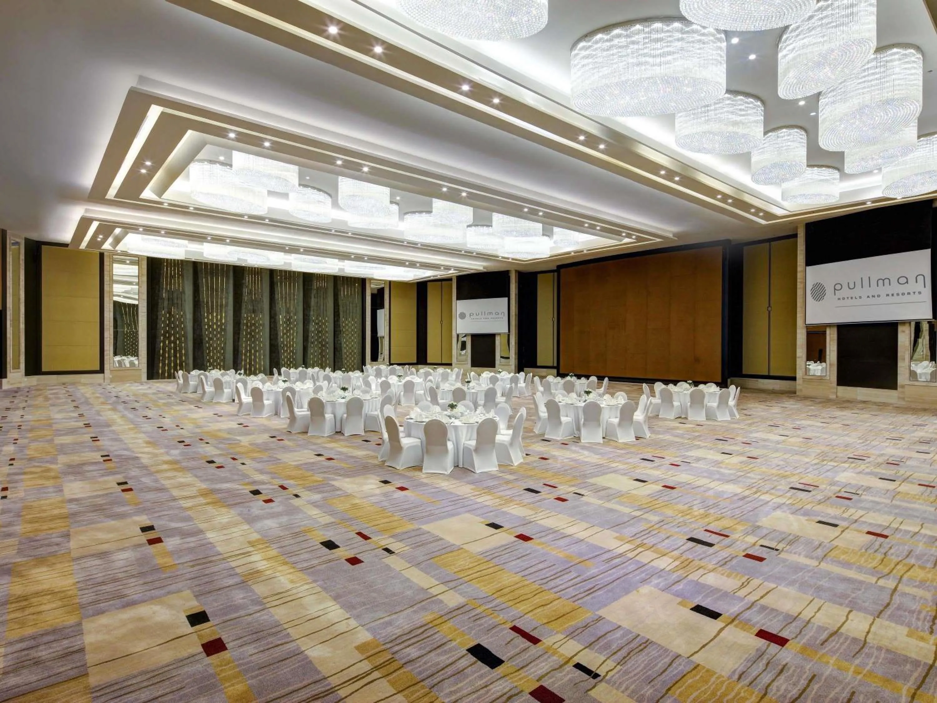 Meeting/conference room in Pullman Vung Tau