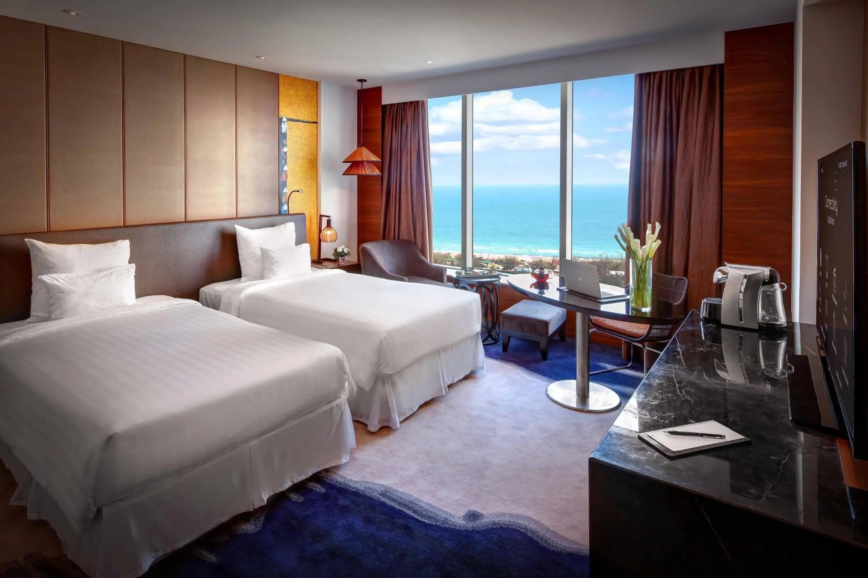 VIP, Bed in Pullman Vung Tau