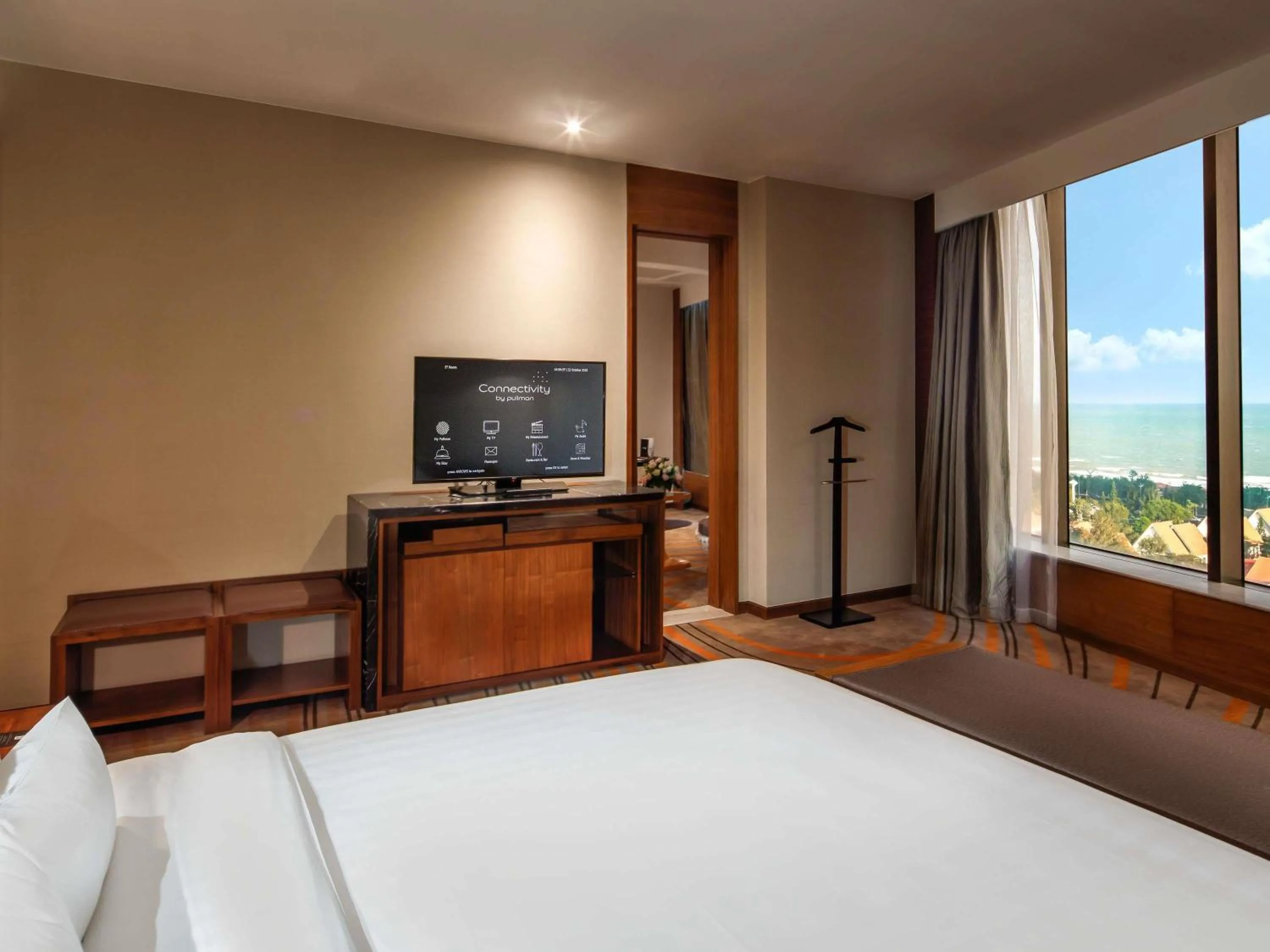 Bedroom, Bed in Pullman Vung Tau