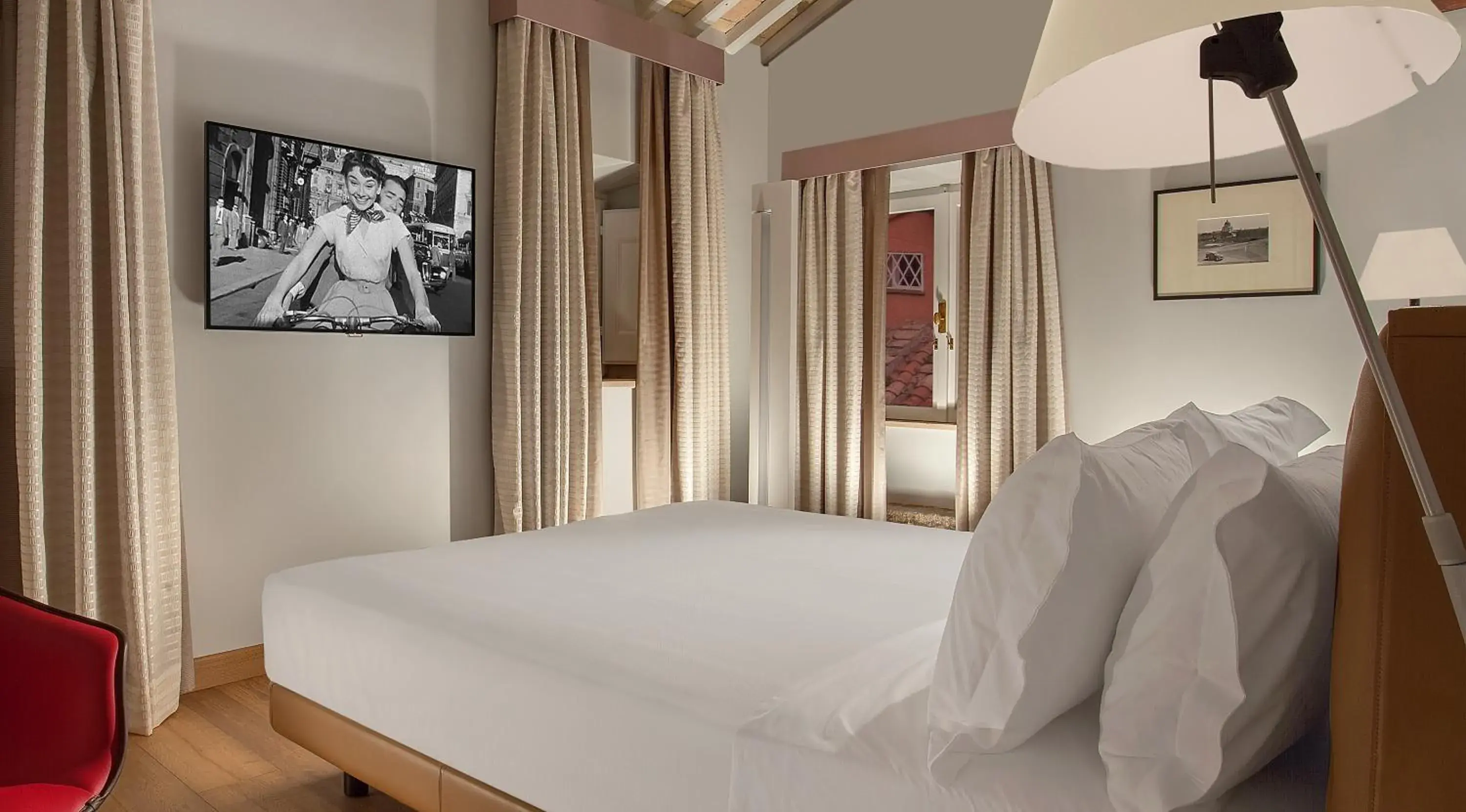 Photo of the whole room, Bed in Palazzo Scanderbeg Photo of the whole room, Bed in Palazzo Scanderbeg