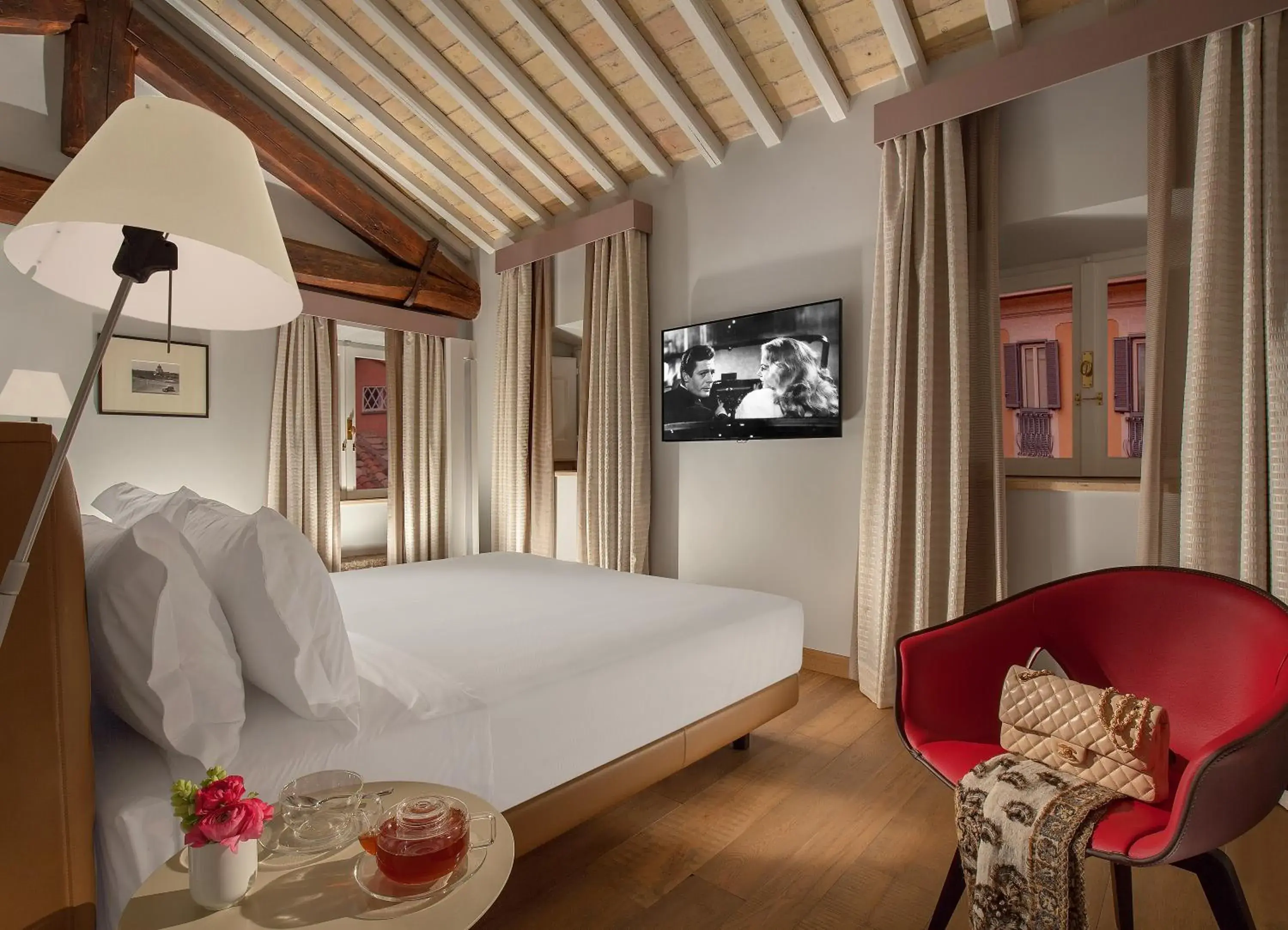 Photo of the whole room, Bed in Palazzo Scanderbeg Photo of the whole room, Bed in Palazzo Scanderbeg