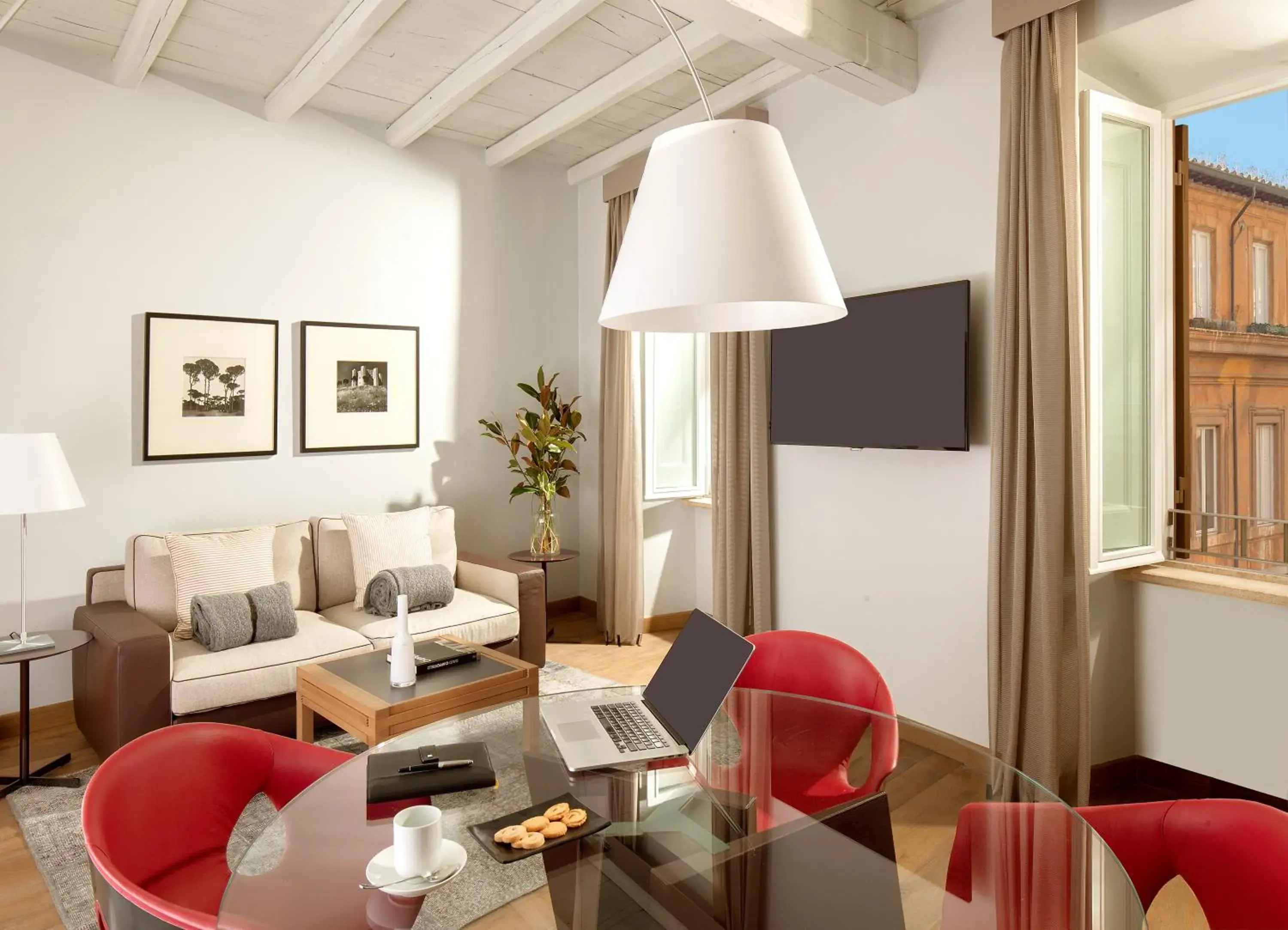 Executive Room in Palazzo Scanderbeg Executive Room in Palazzo Scanderbeg