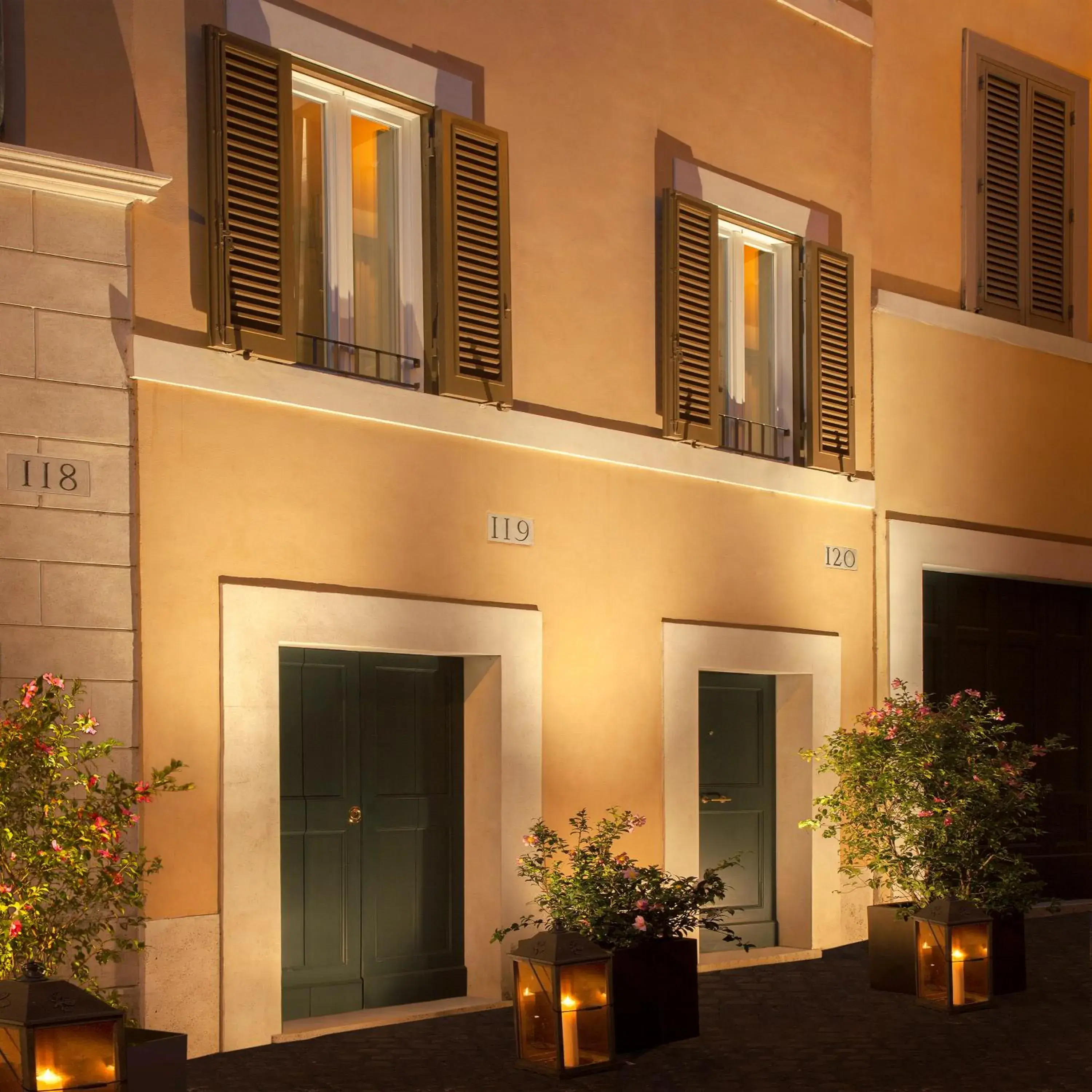 Facade/entrance in Palazzo Scanderbeg Facade/entrance in Palazzo Scanderbeg