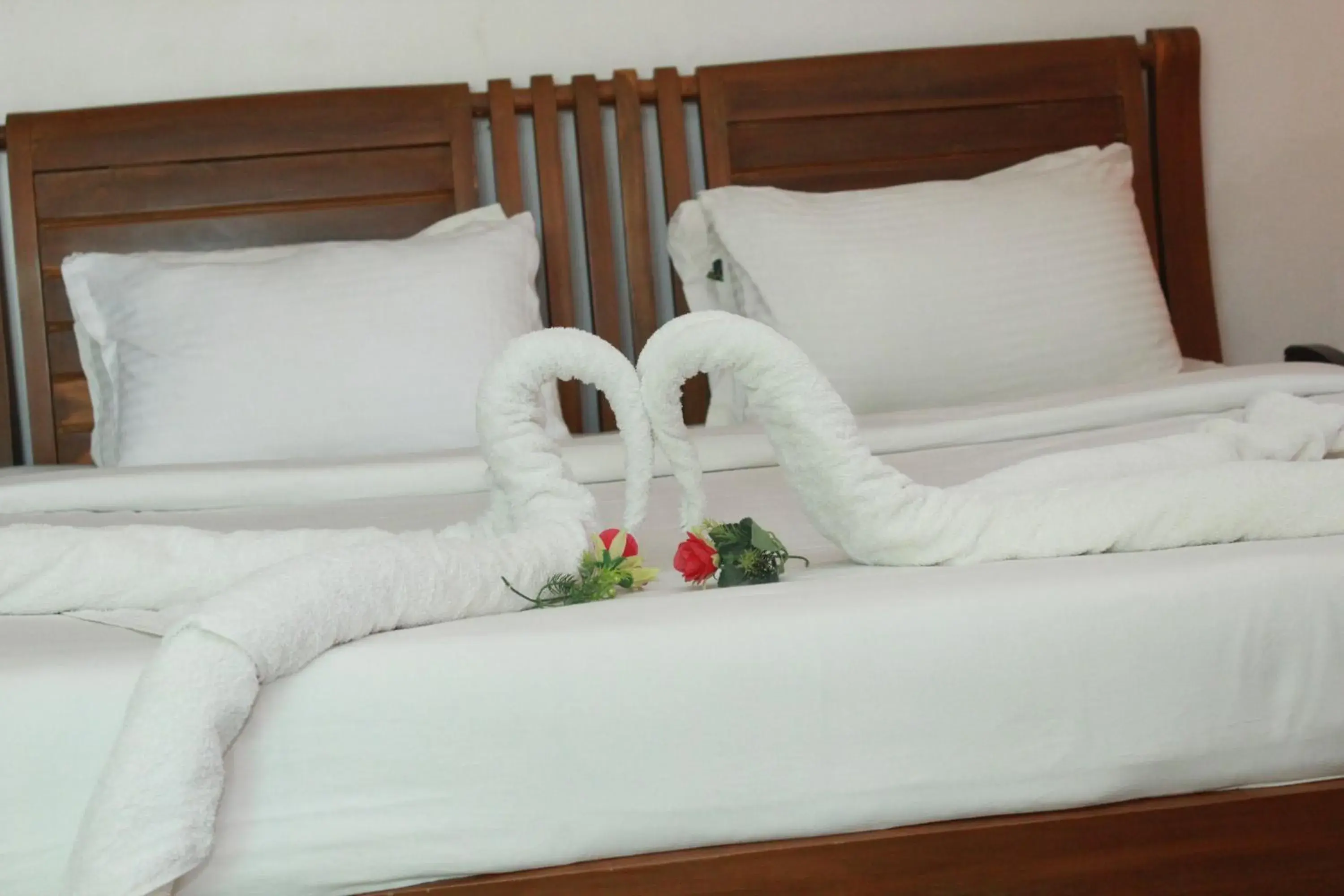 Bed in Lake N River Resort Munroe Island Bed in Lake N River Resort Munroe Island