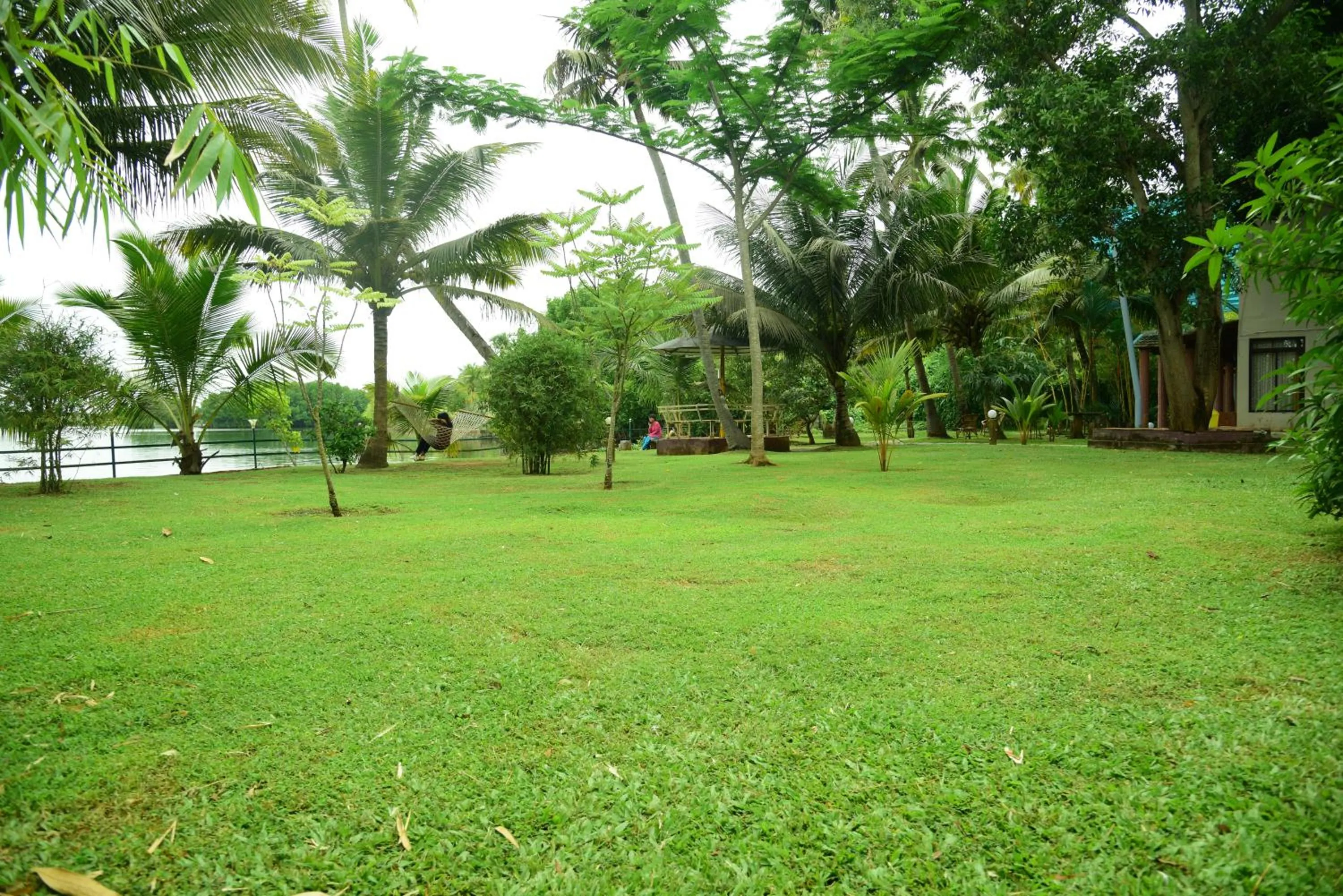 Lake N River Resort Munroe Island