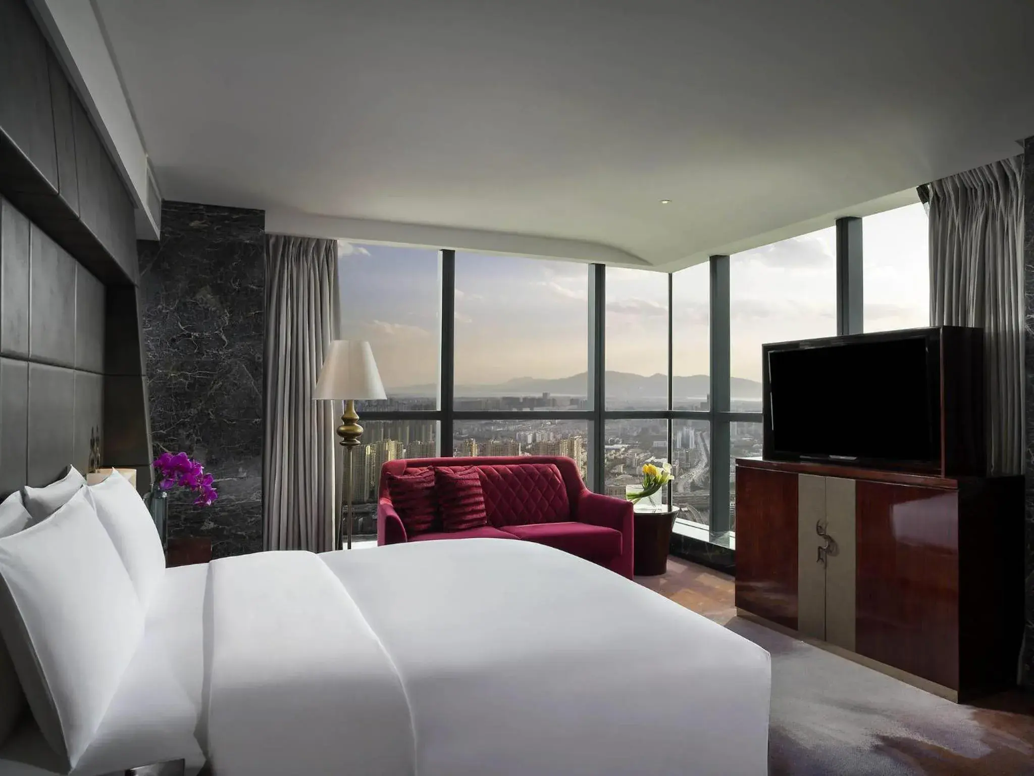 Bedroom, Bed in Sofitel Kunming Bedroom, Bed in Sofitel Kunming