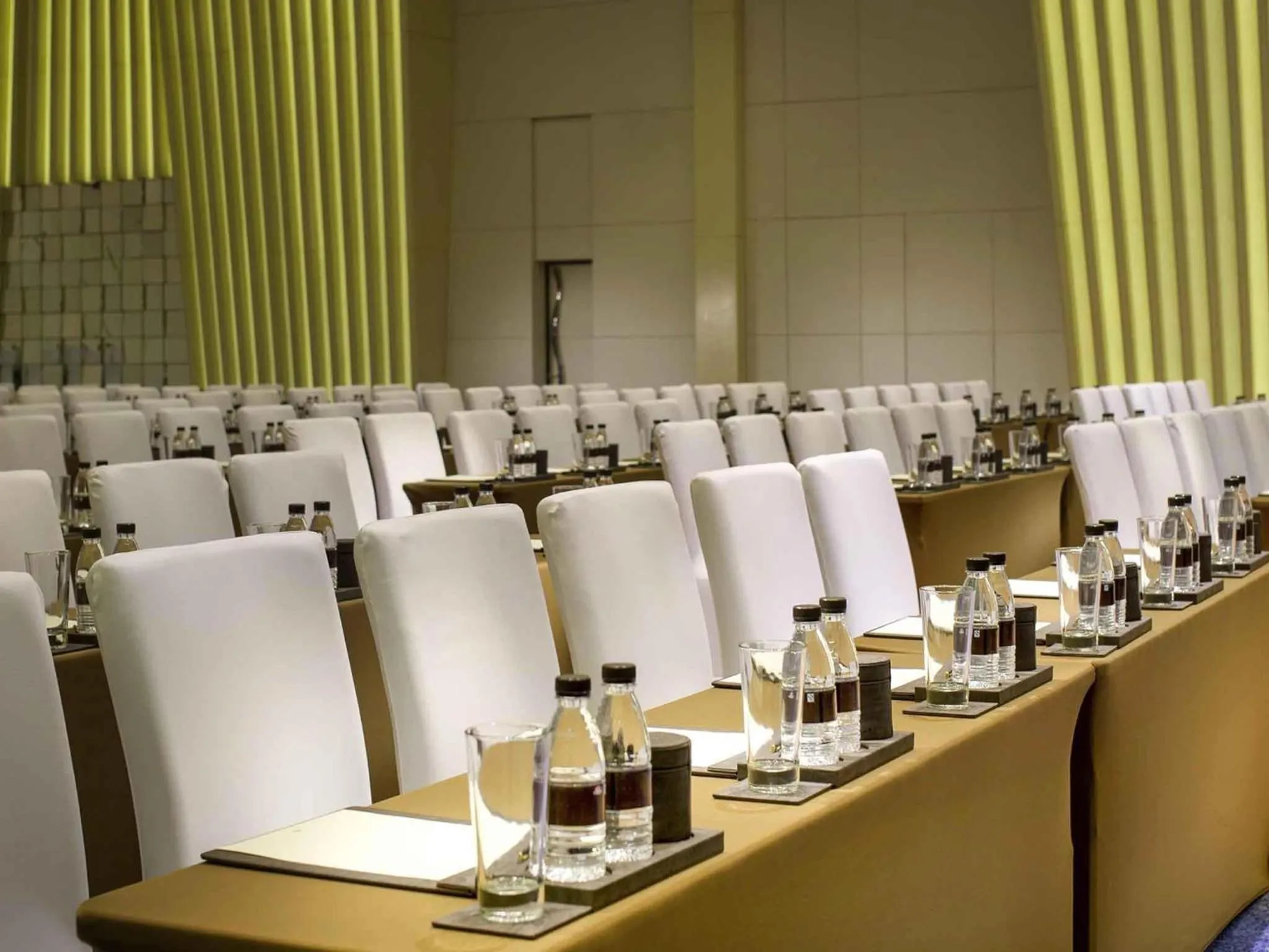 Meeting/conference room in Sofitel Kunming