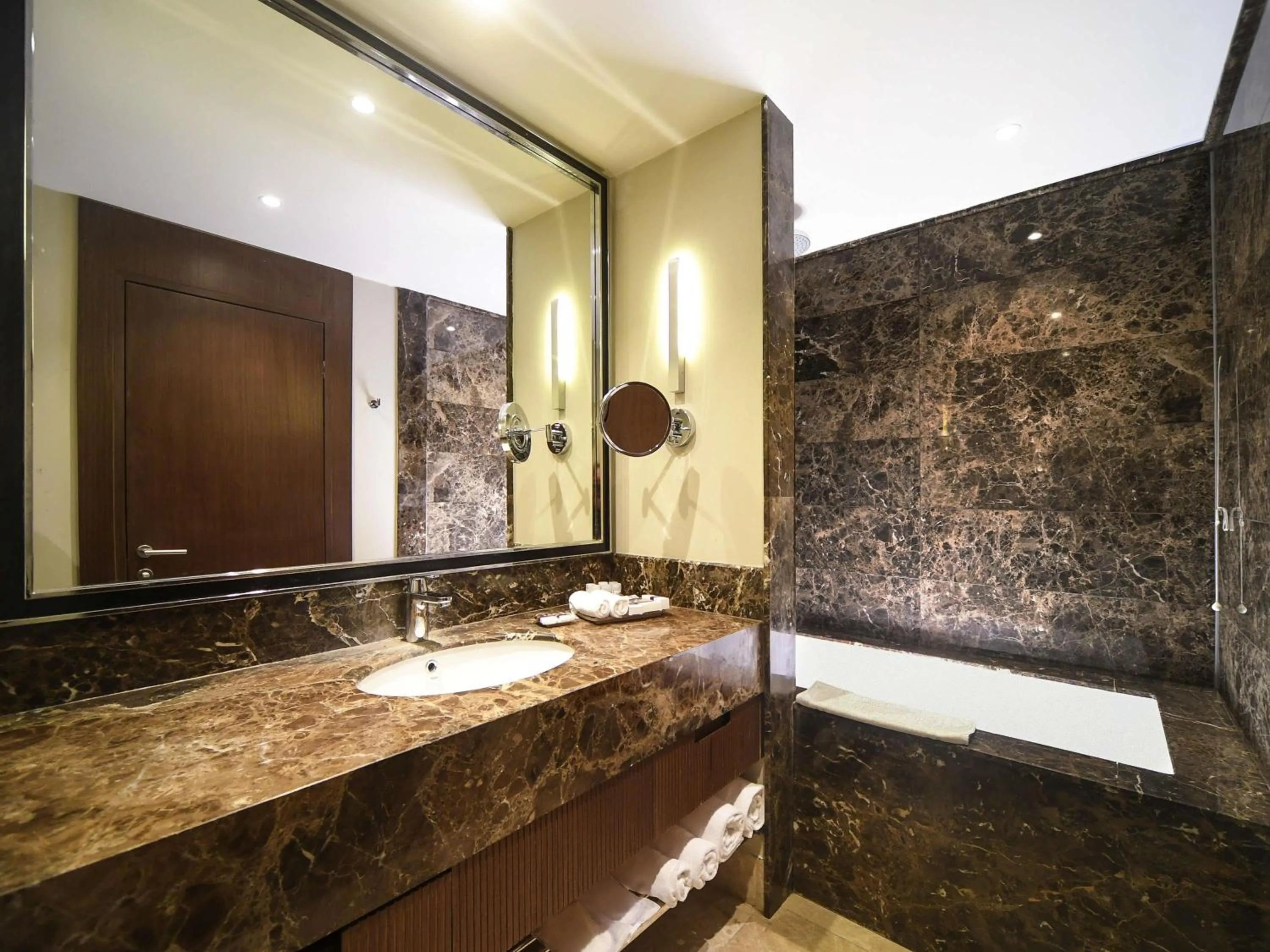 Bedroom in Mercure Istanbul West Hotel & Convention Center