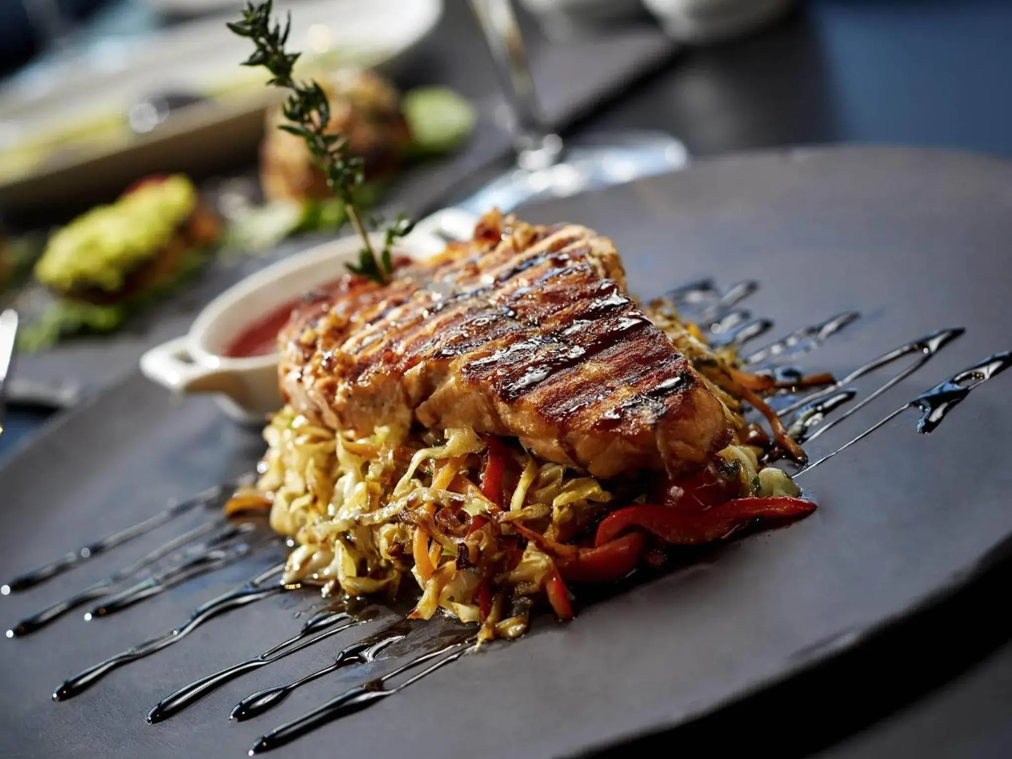 Restaurant/places to eat in Pullman Istanbul Hotel & Convention Center Restaurant/places to eat in Pullman Istanbul Hotel & Convention Center