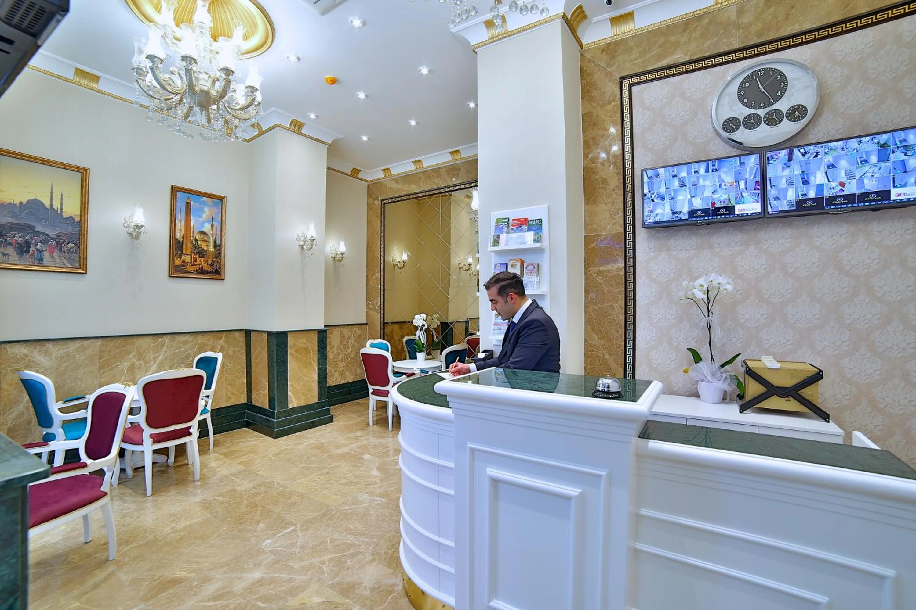 Lobby or reception in Glamour Hotel Istanbul Sirkeci