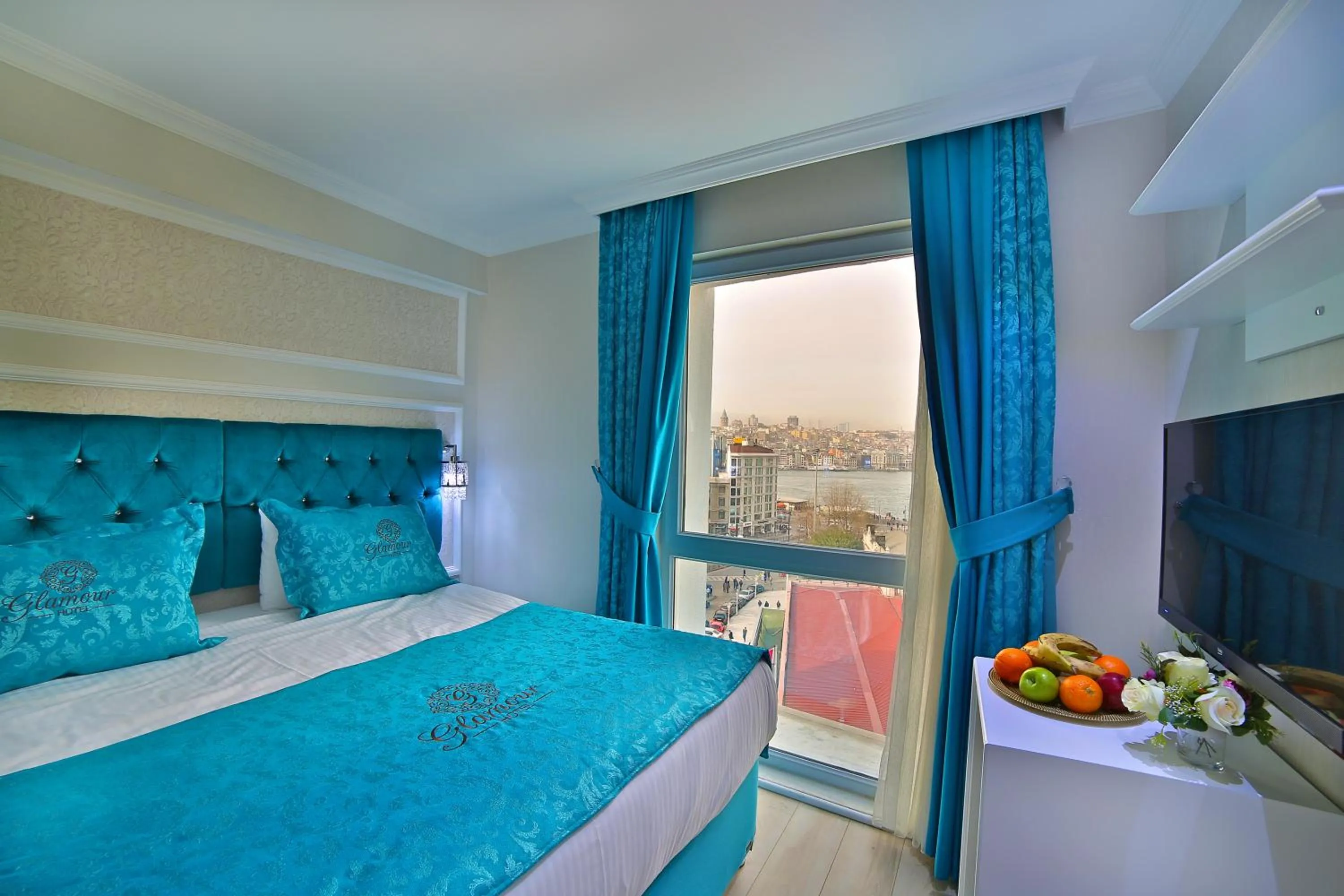 Bed in Glamour Hotel Istanbul Sirkeci