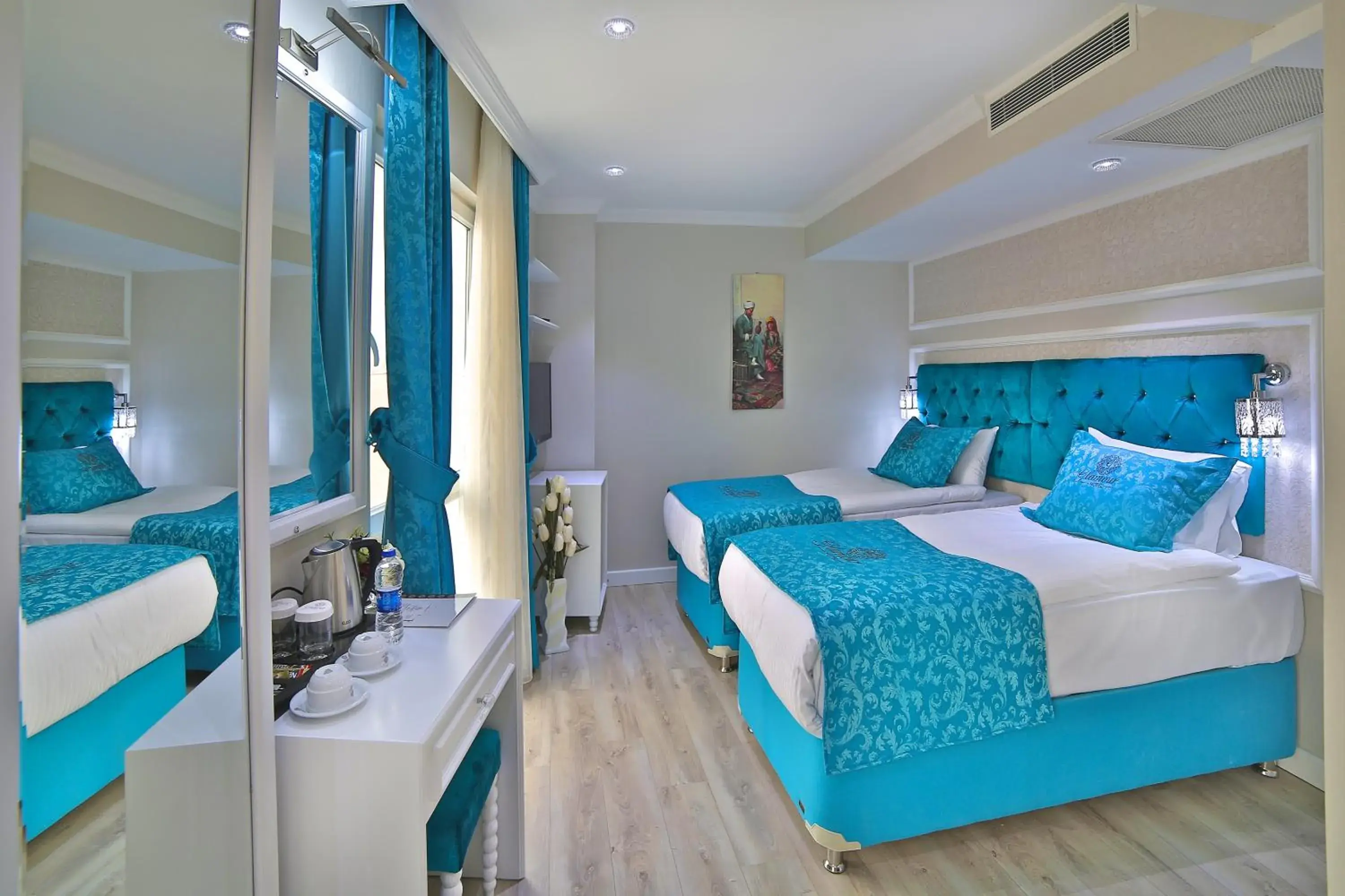 Standard Triple Room with City View in Glamour Hotel Istanbul Sirkeci Standard Triple Room with City View in Glamour Hotel Istanbul Sirkeci