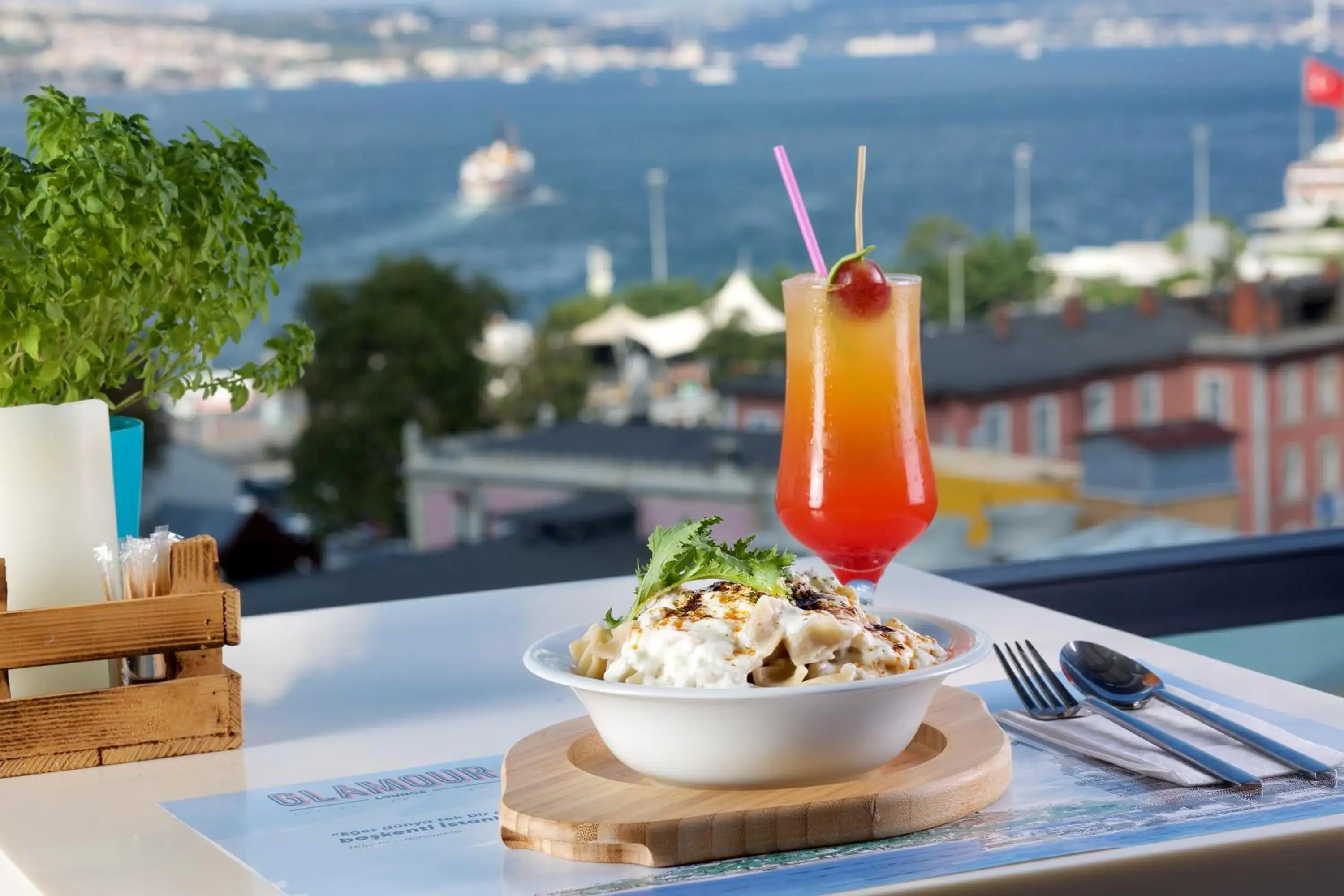 Restaurant/places to eat in Glamour Hotel Istanbul Sirkeci Restaurant/places to eat in Glamour Hotel Istanbul Sirkeci