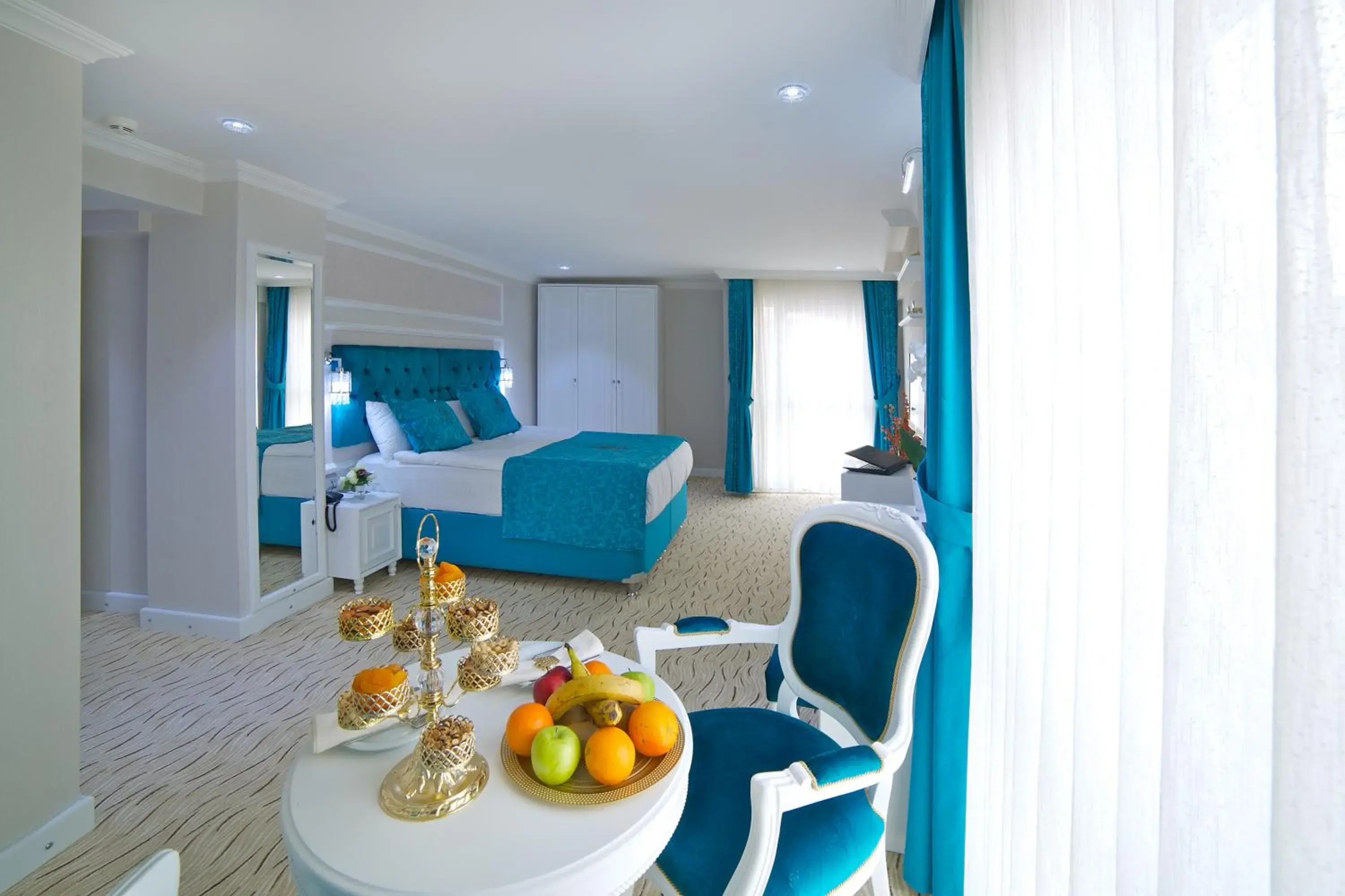 Photo of the whole room in Glamour Hotel Istanbul Sirkeci Photo of the whole room in Glamour Hotel Istanbul Sirkeci