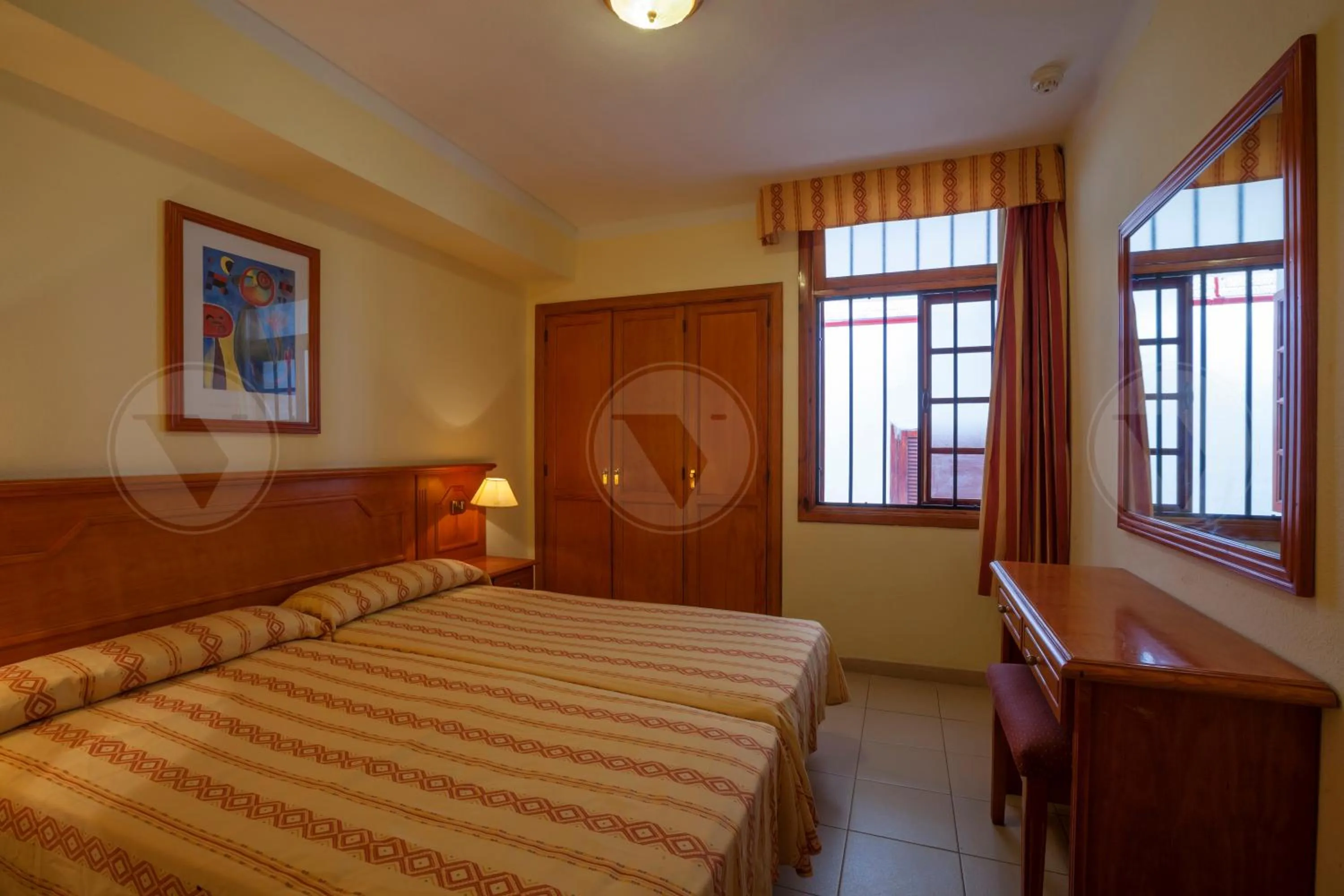 Bed in Hotel Malibu Park