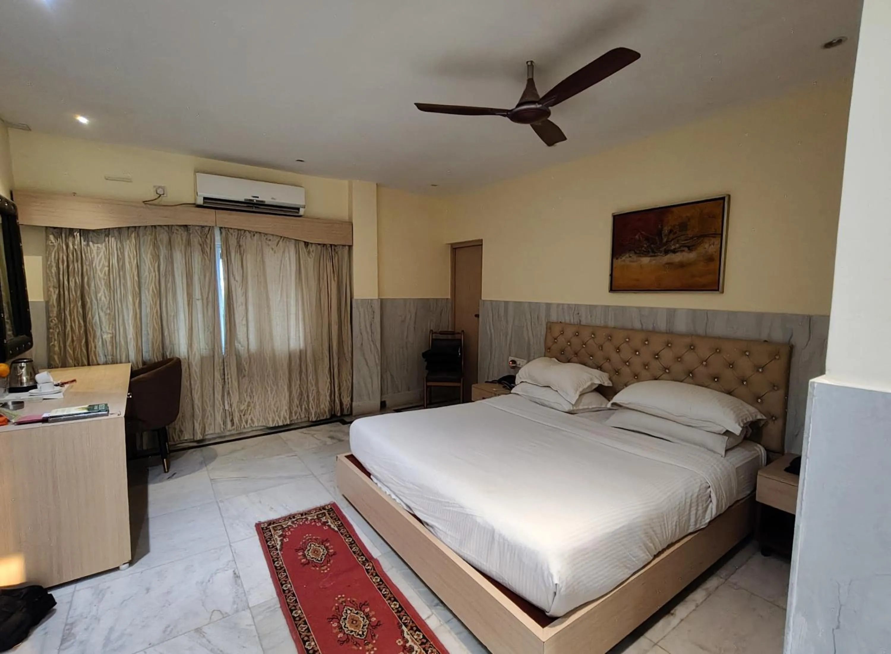 Bed in Sher-E-Punjab