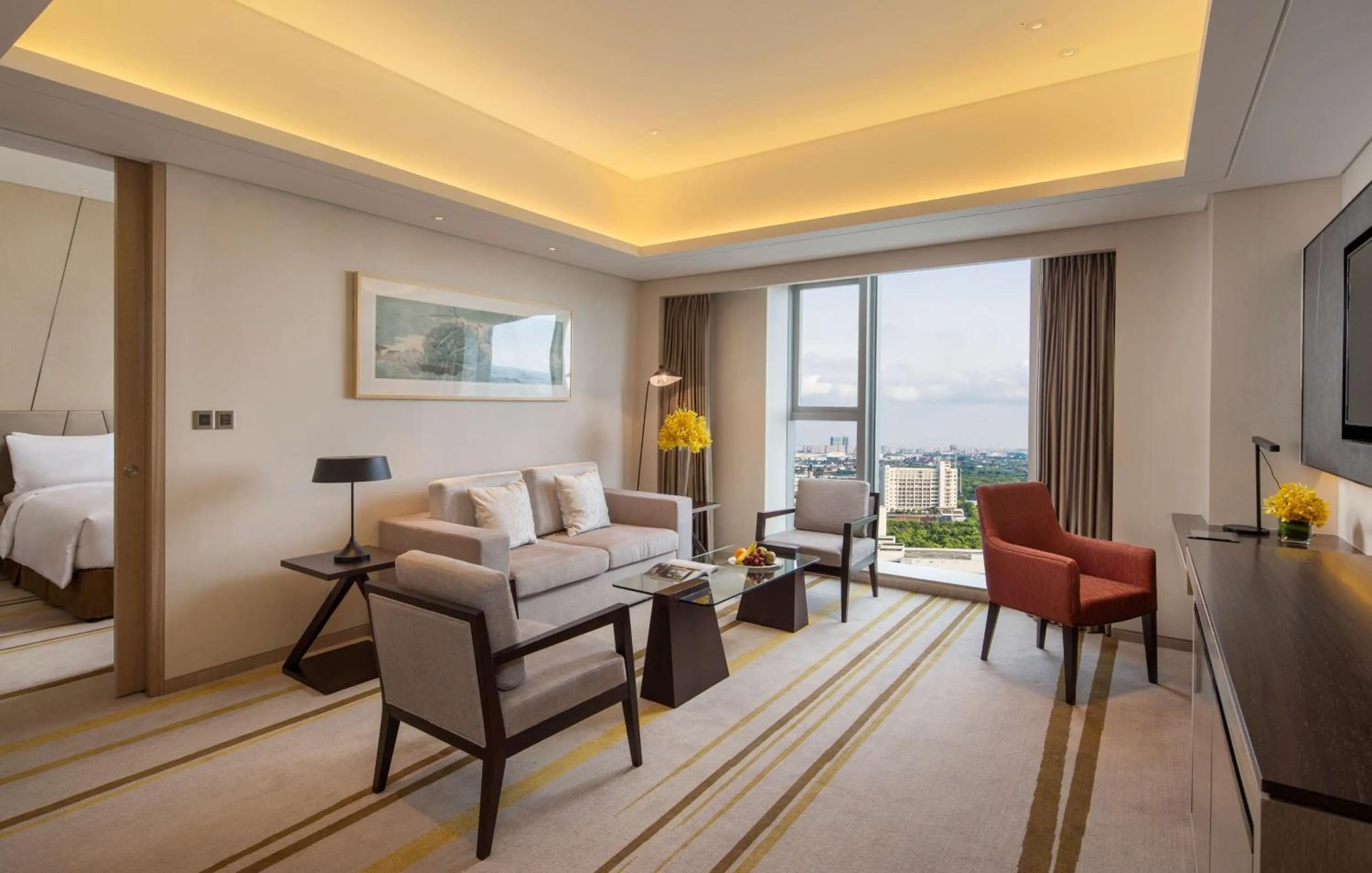 Photo of the whole room, Bed in Radisson Blu Shanghai Pudong Jinqiao