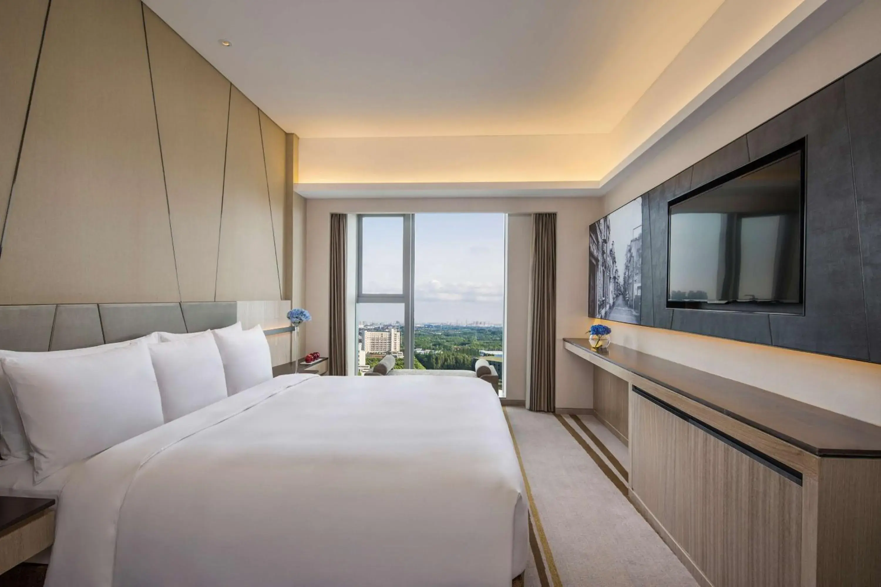 Photo of the whole room, Bed in Radisson Blu Shanghai Pudong Jinqiao Photo of the whole room, Bed in Radisson Blu Shanghai Pudong Jinqiao